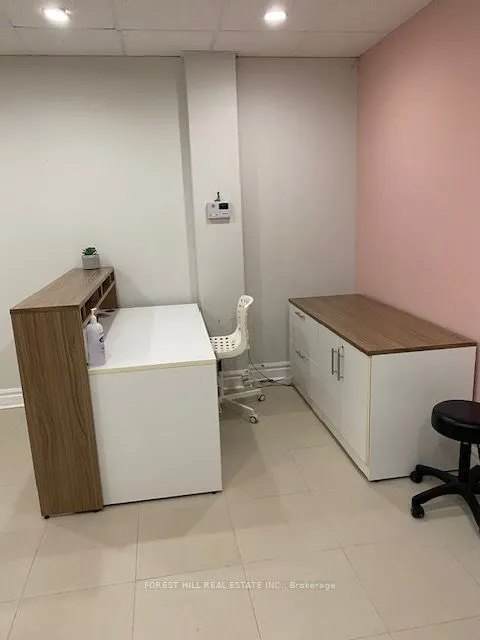 1100 Sheppard Avenue E, #212