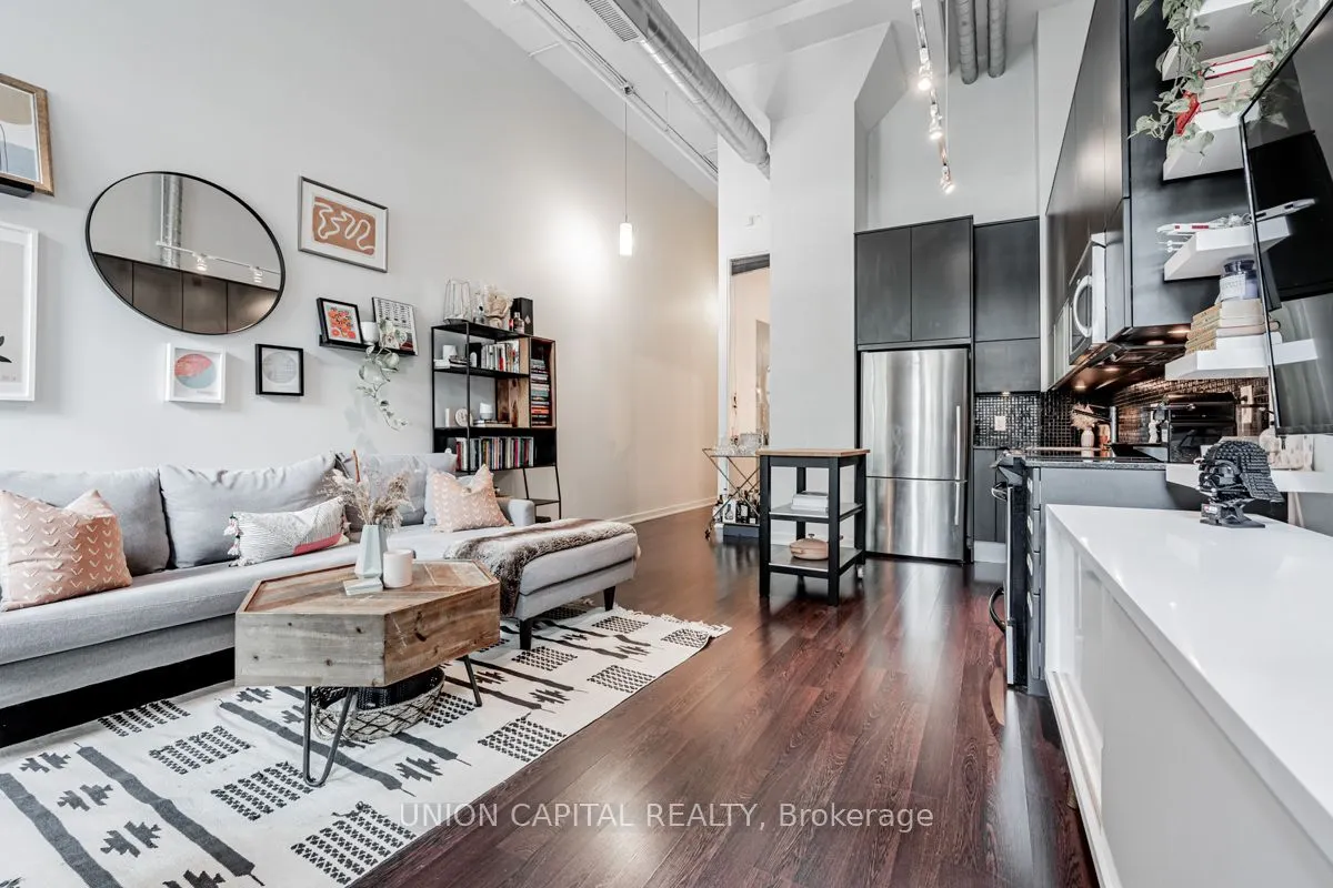 380 Macpherson Avenue, #113