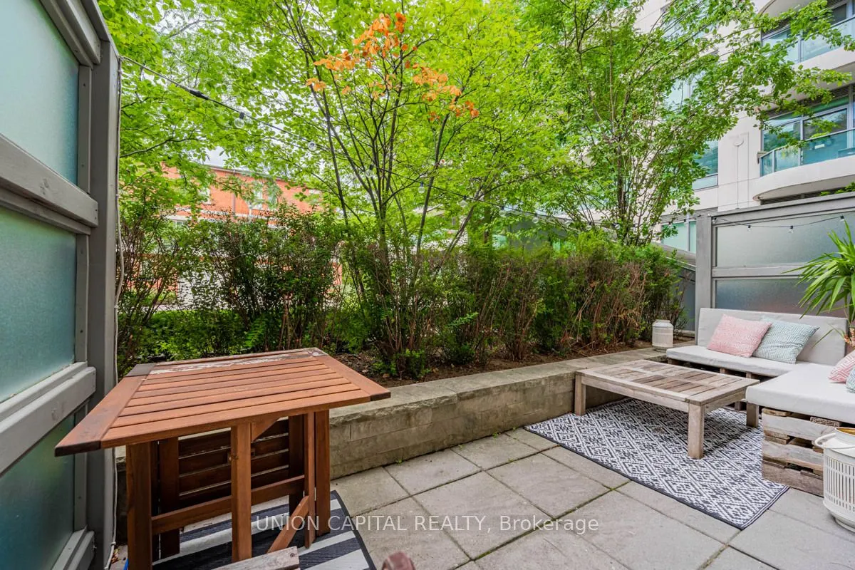 380 Macpherson Avenue, #113