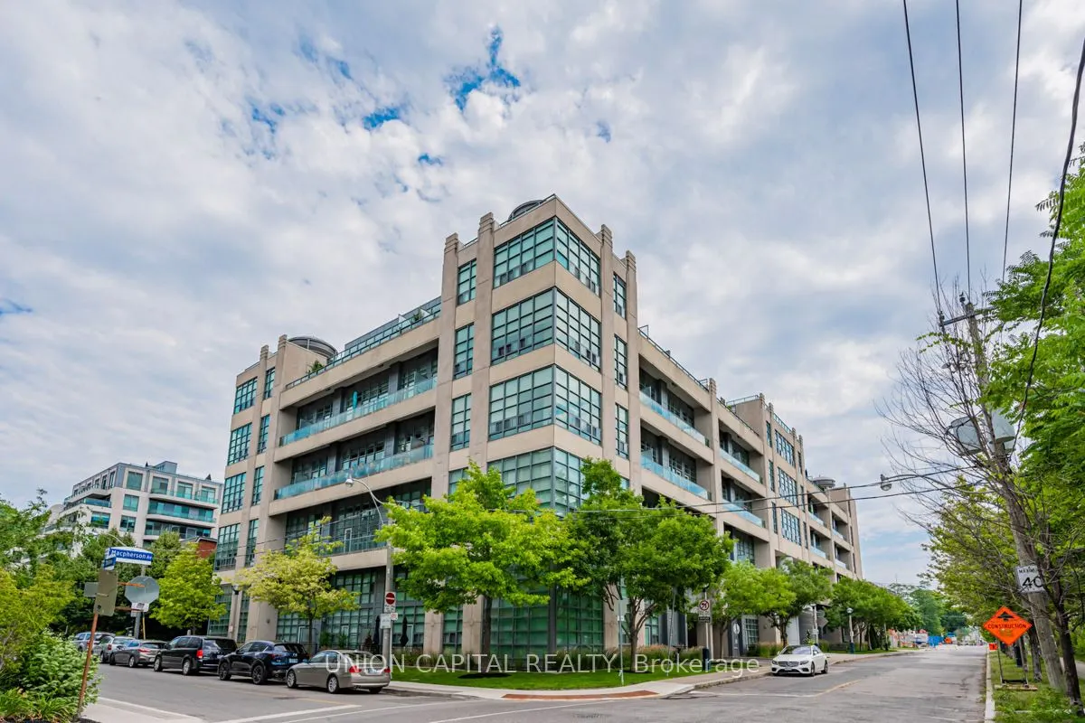 380 Macpherson Avenue, #113
