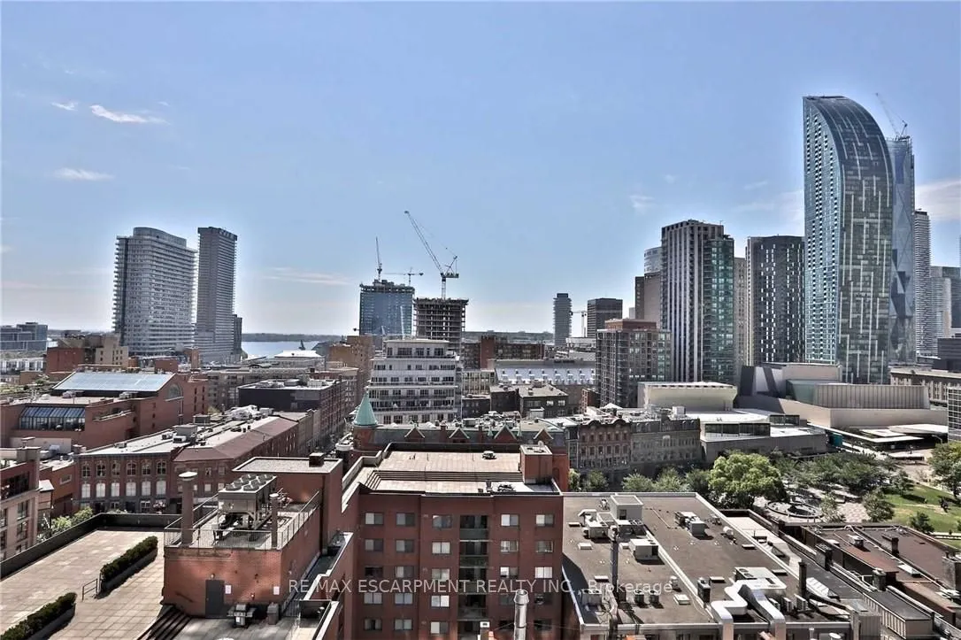 60 Colborne Street, #1406