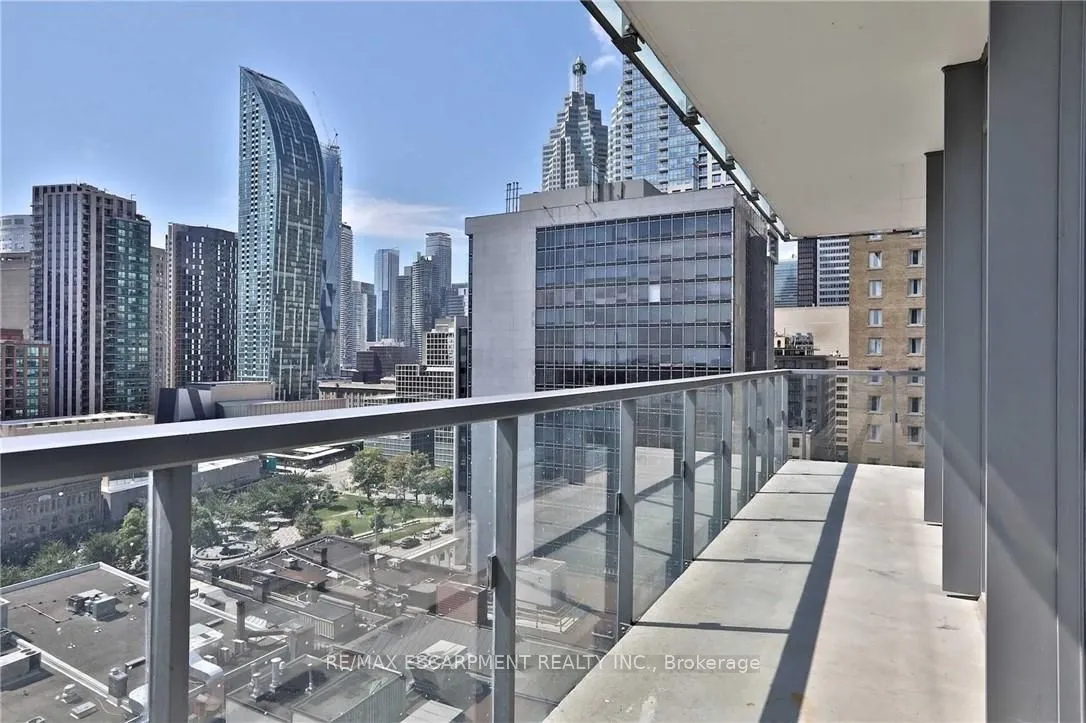 60 Colborne Street, #1406