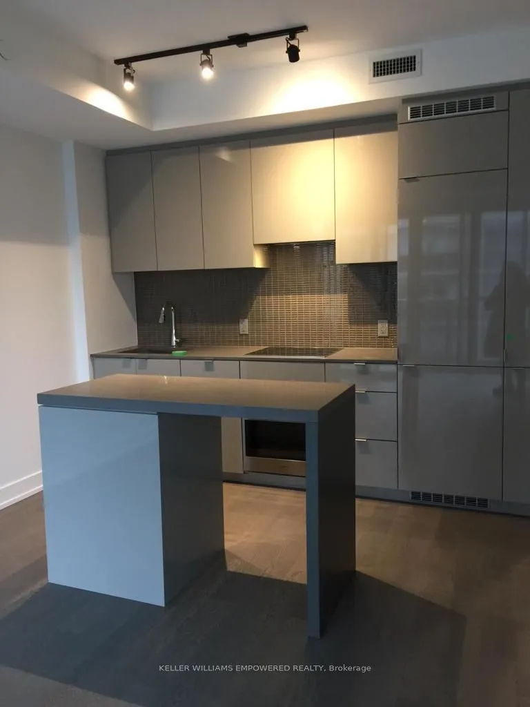 7 Grenville Street, #2109