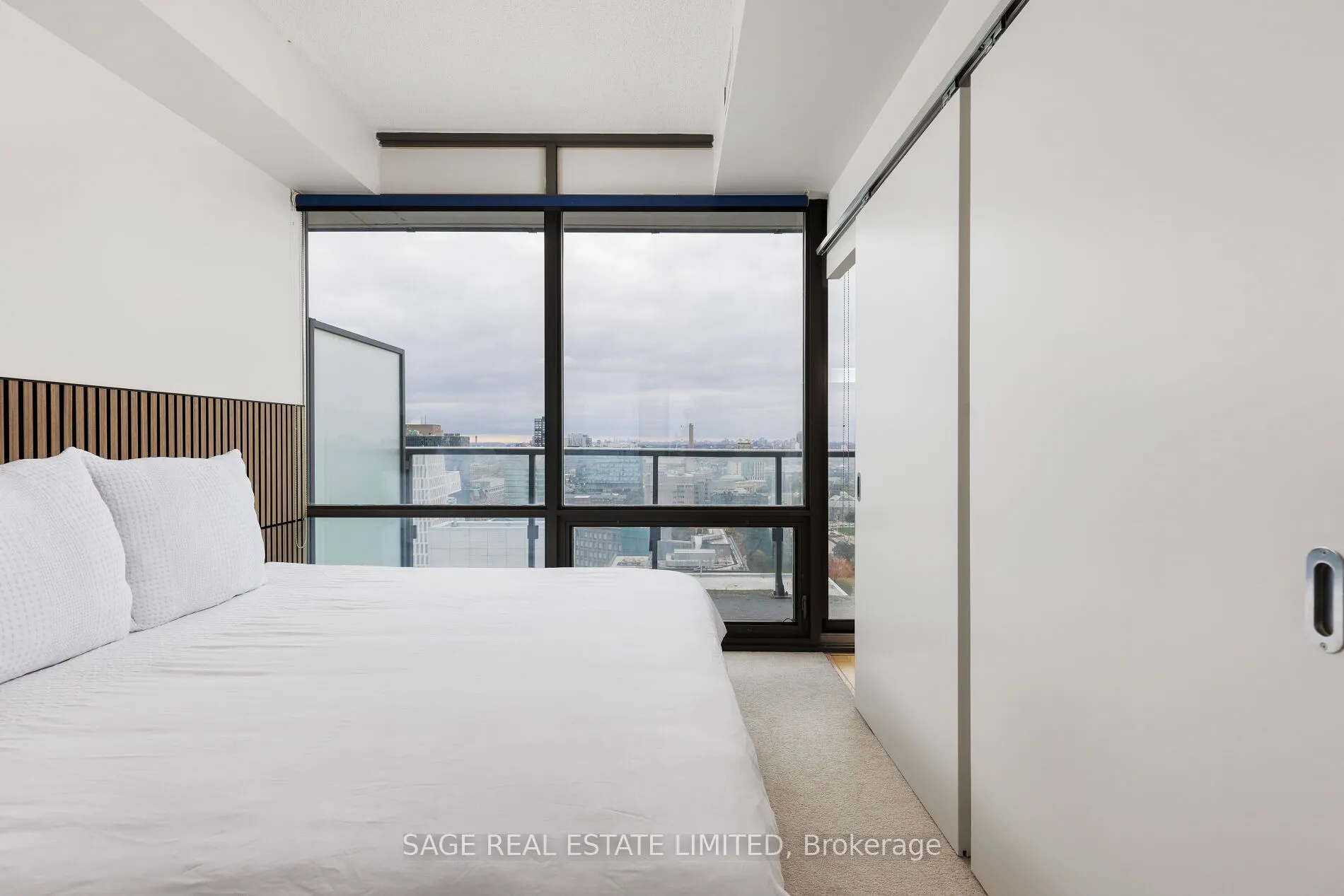 832 Bay Street, #2103