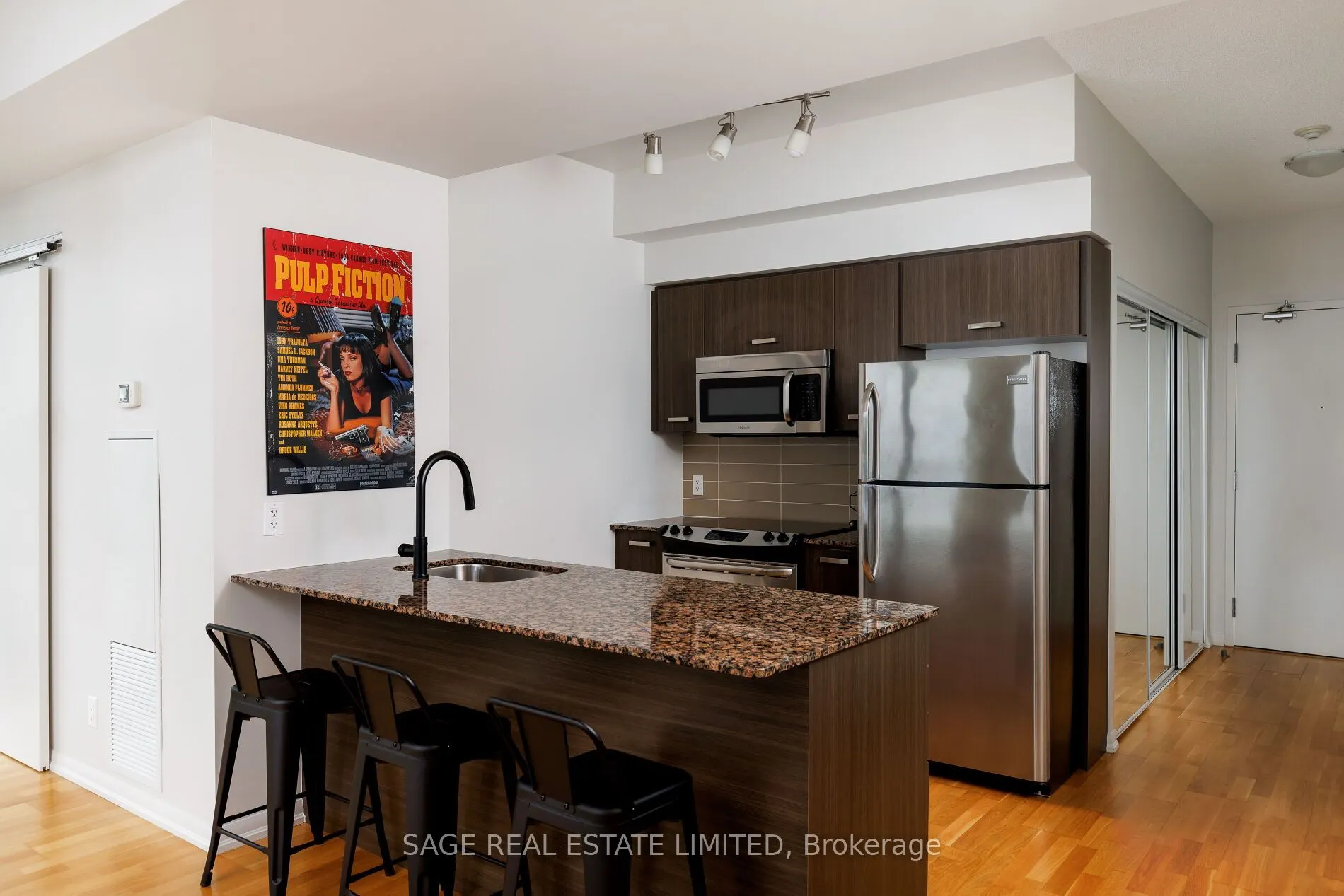 832 Bay Street, #2103