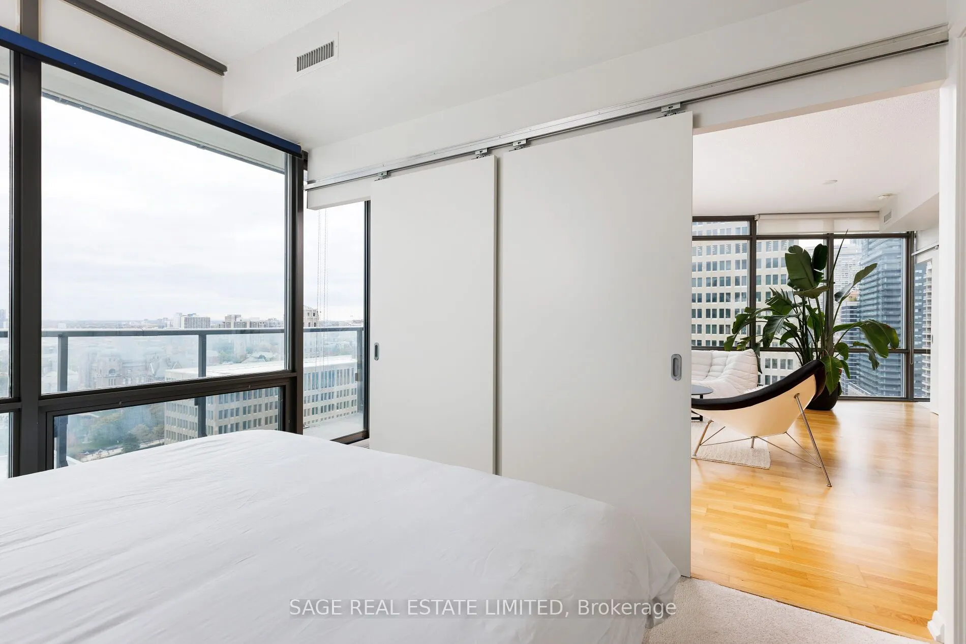 832 Bay Street, #2103