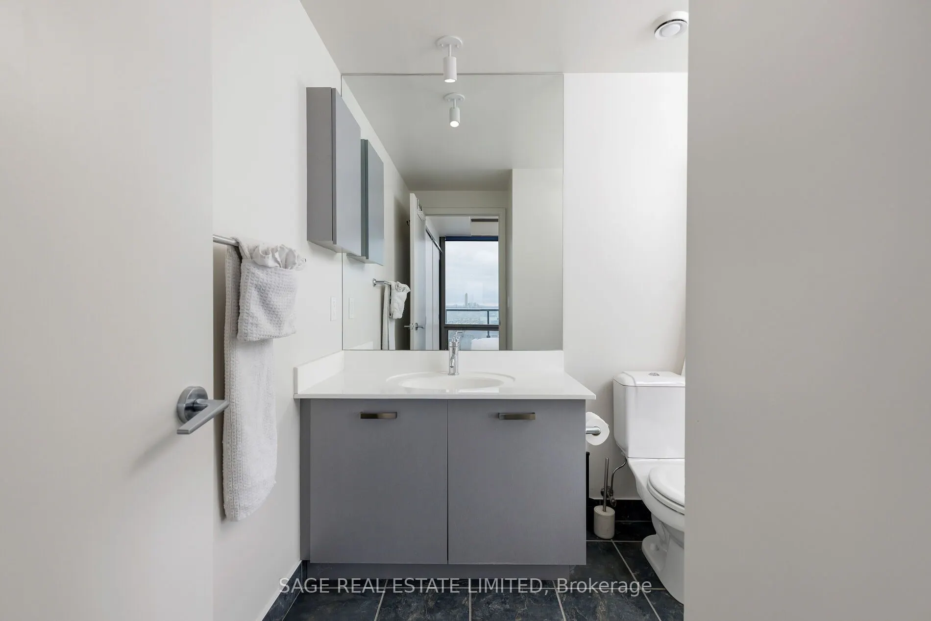 832 Bay Street, #2103