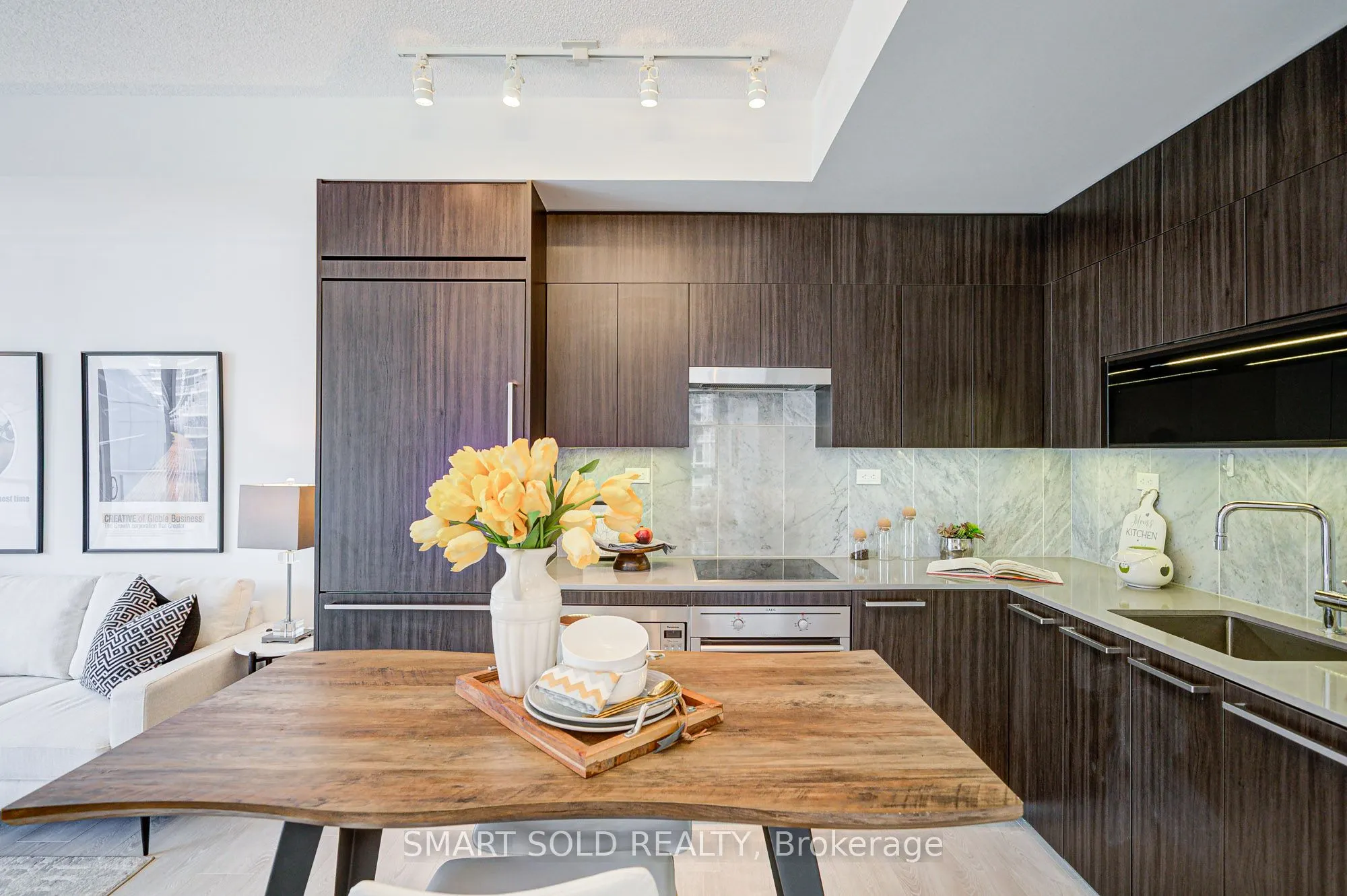 90 Queens Wharf Road, #305