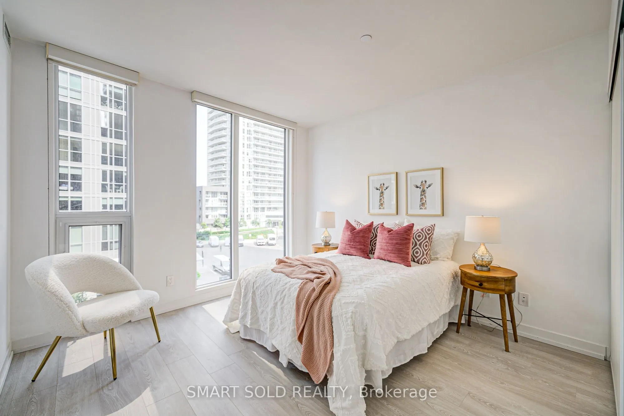 90 Queens Wharf Road, #305