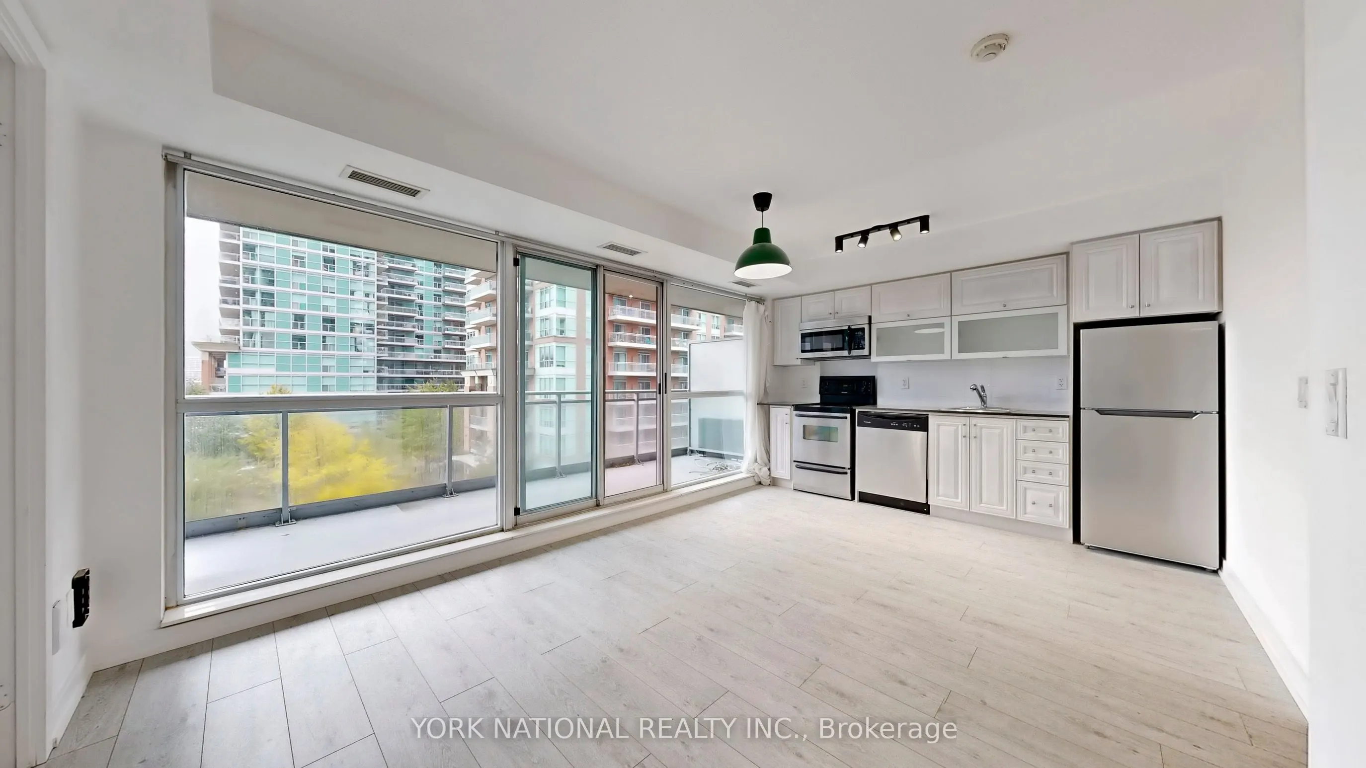 100 Western Battery Road, #401