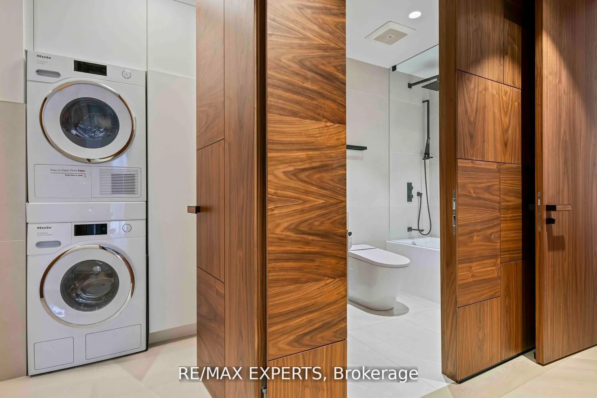 1700 Avenue Road, #702