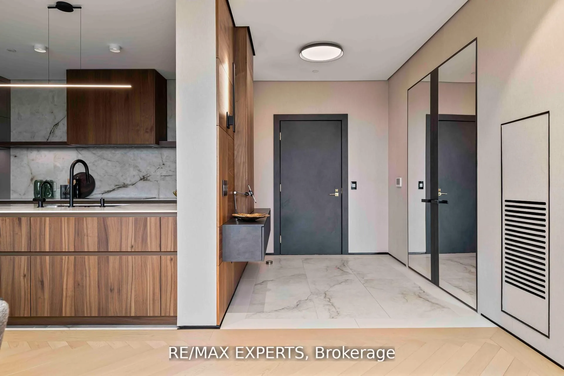 1700 Avenue Road, #702