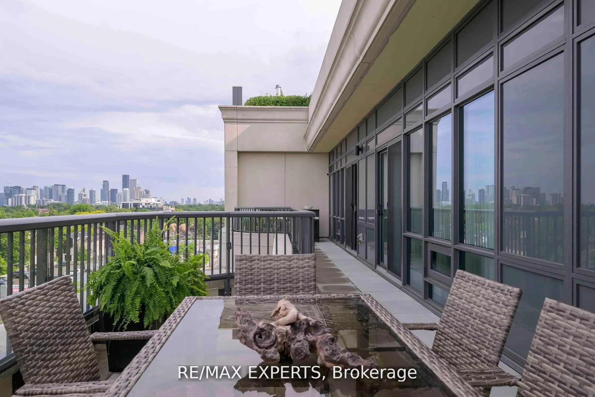 1700 Avenue Road, #702