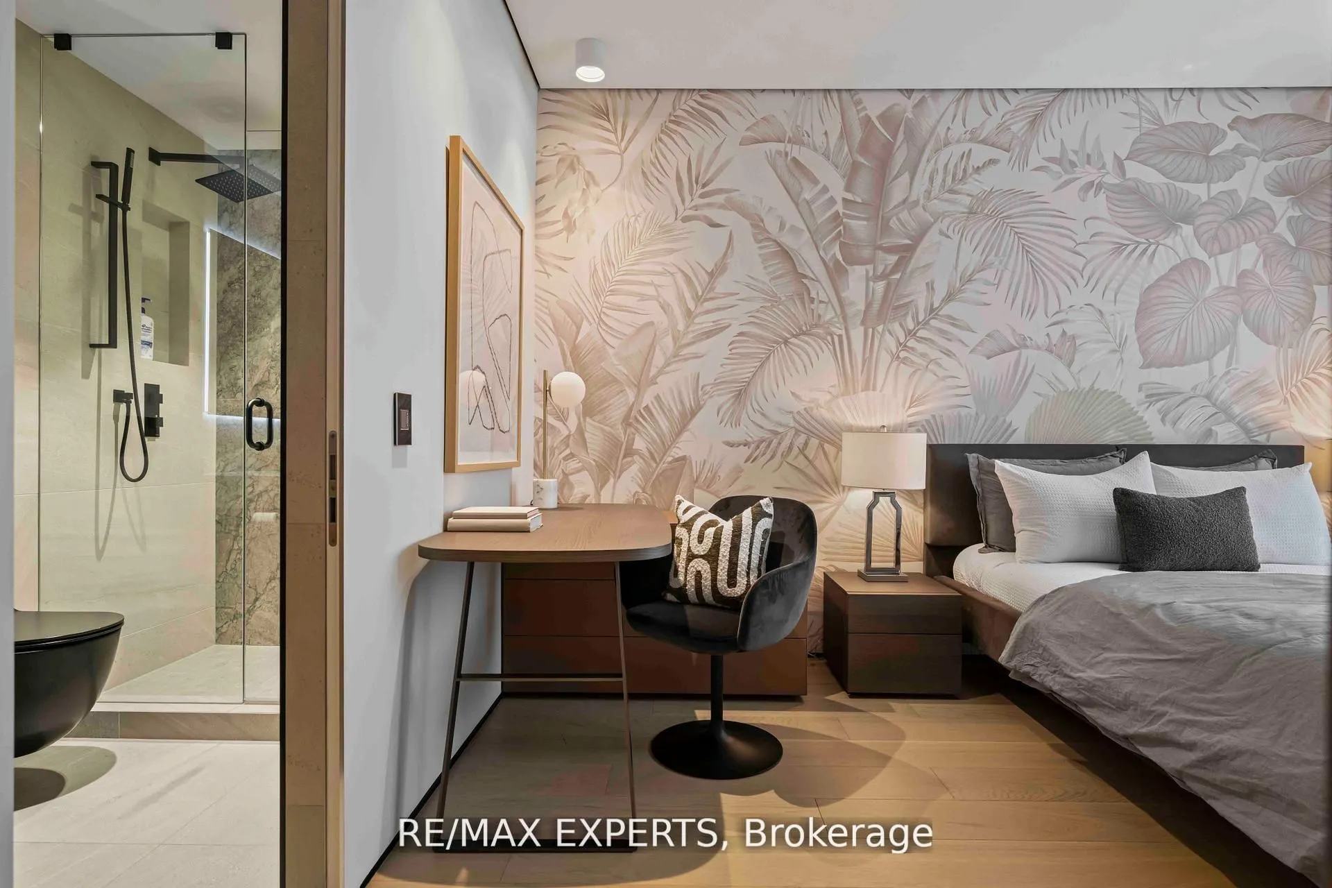 1700 Avenue Road, #702