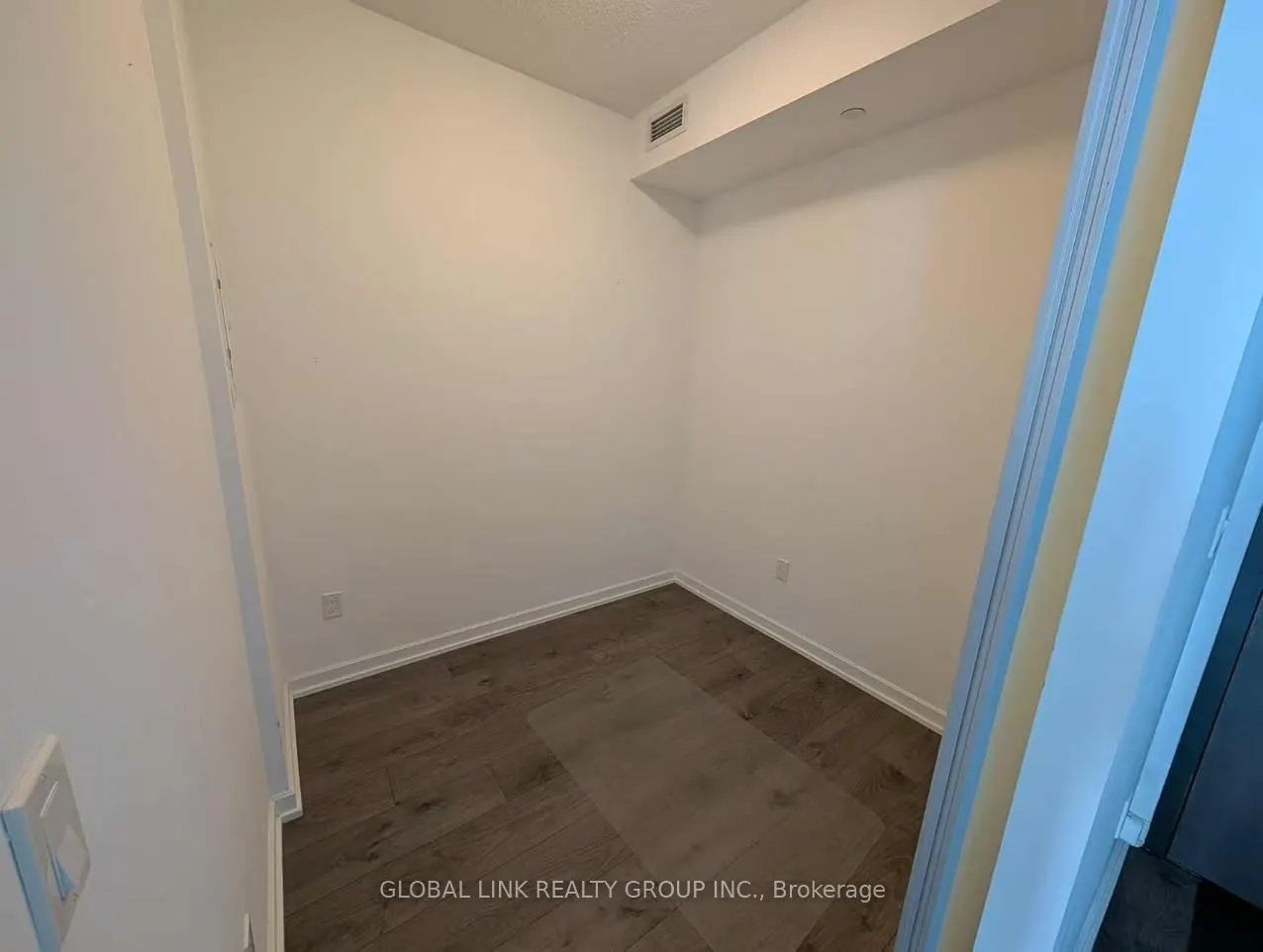 50 Forest Manor Road, #803