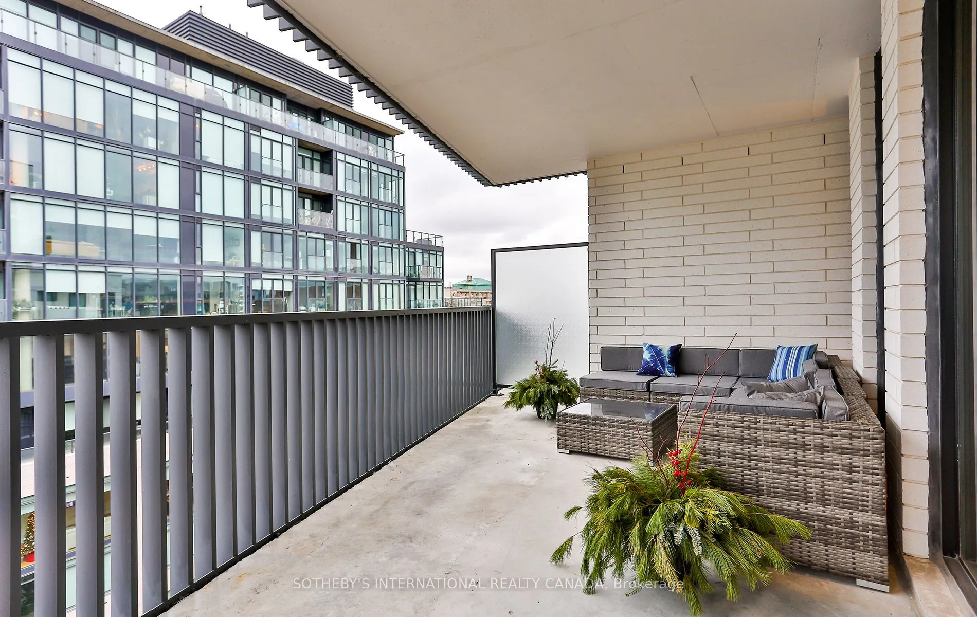 41 Dovercourt Road, #711