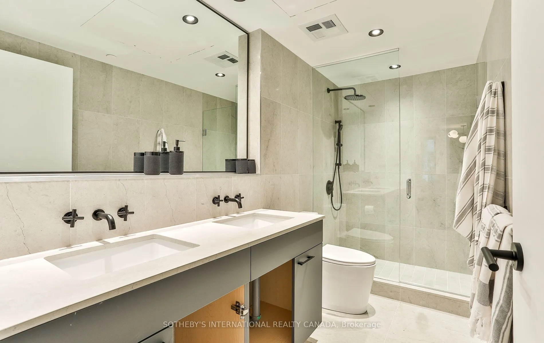 41 Dovercourt Road, #711