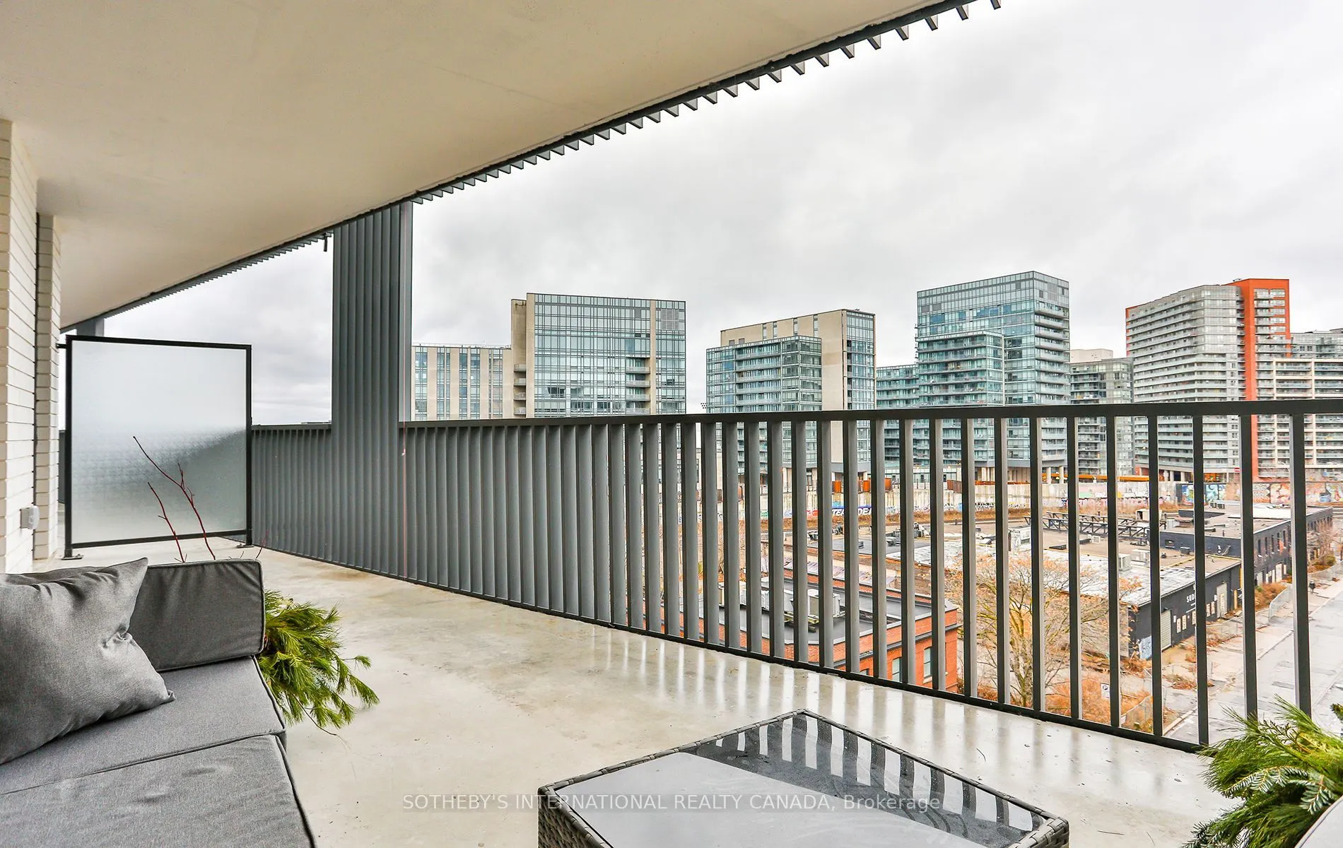 41 Dovercourt Road, #711