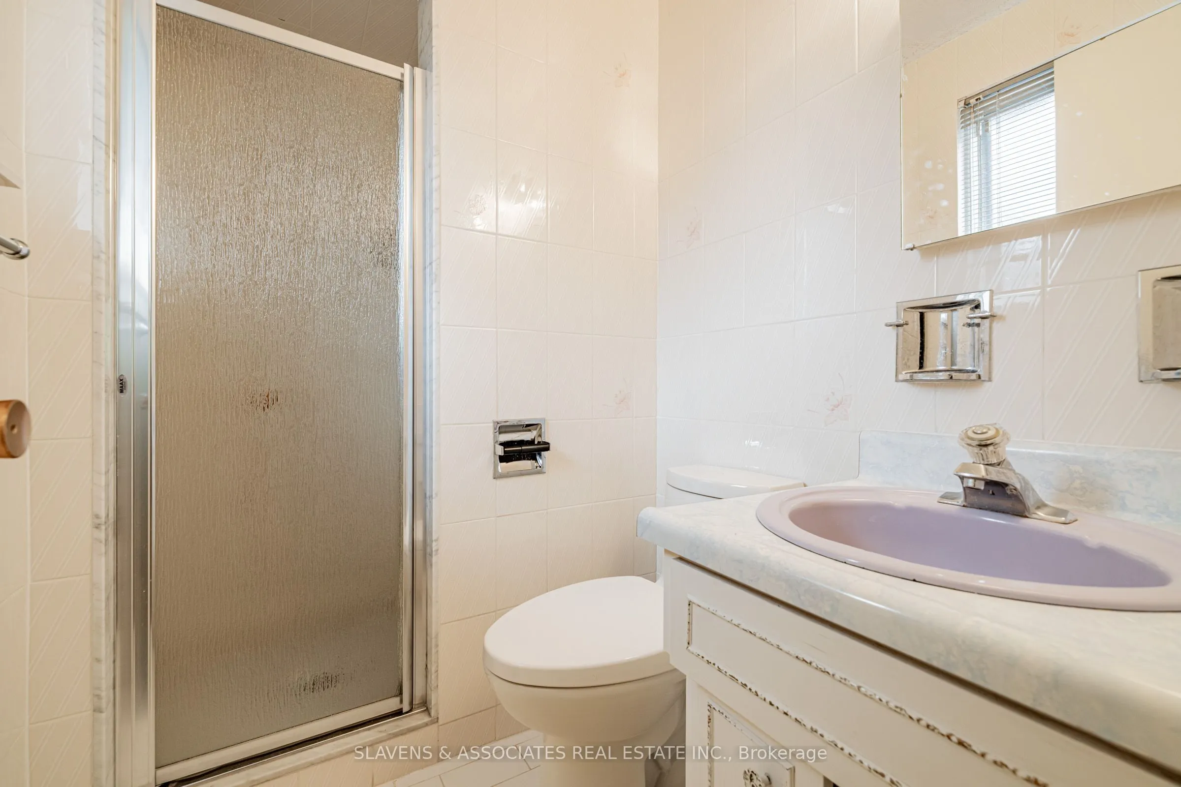 84 Charlton Boulevard