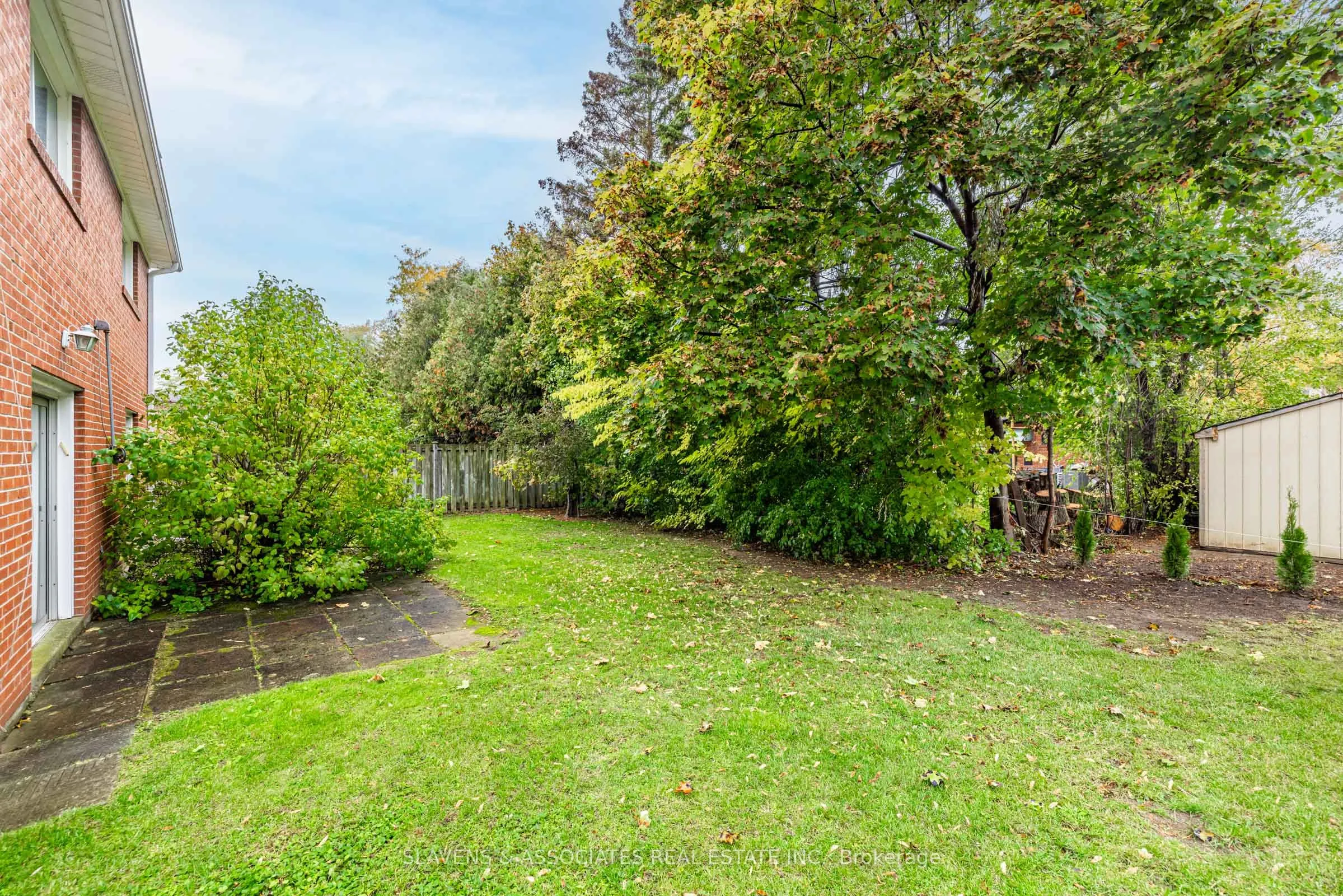 84 Charlton Boulevard