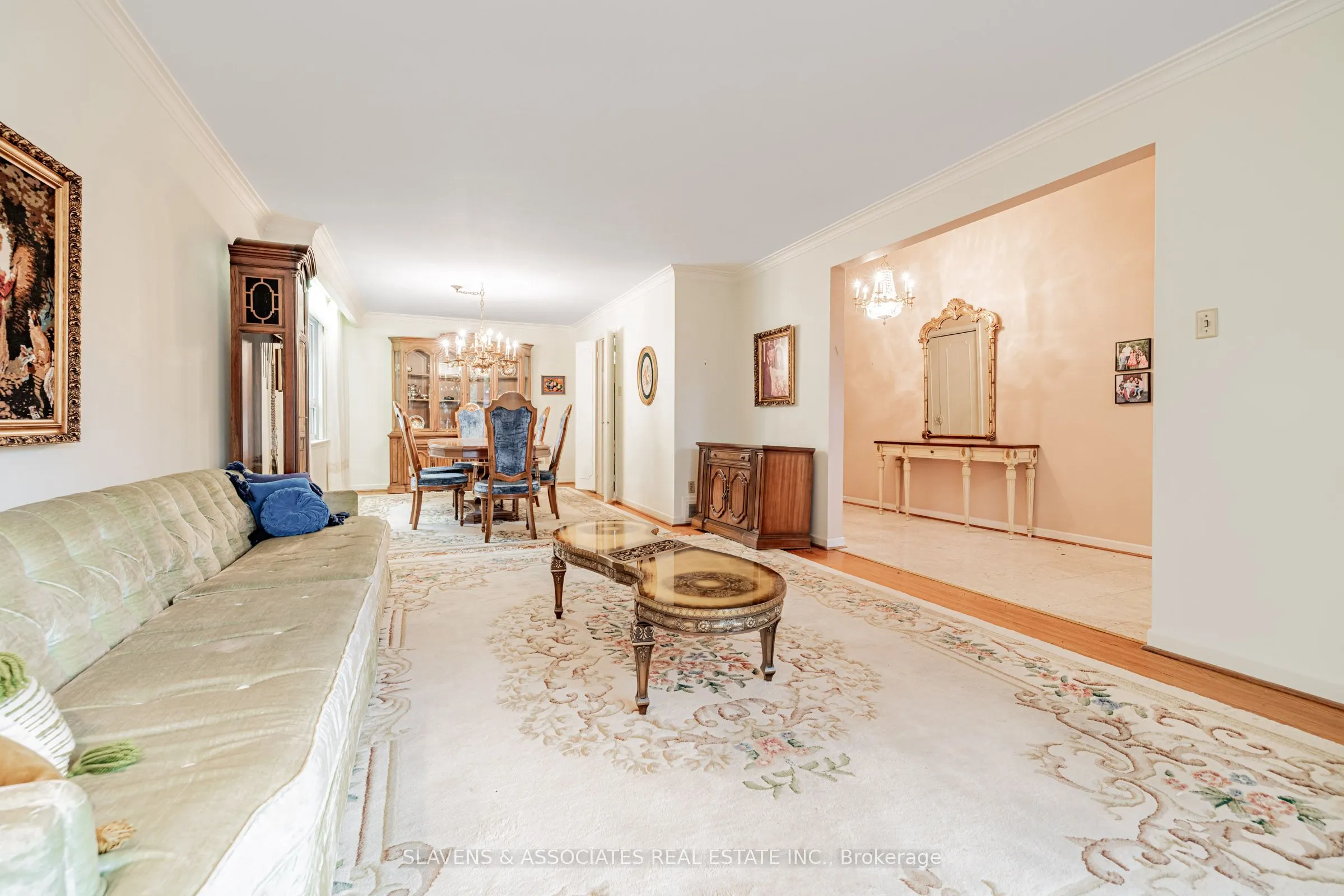 84 Charlton Boulevard