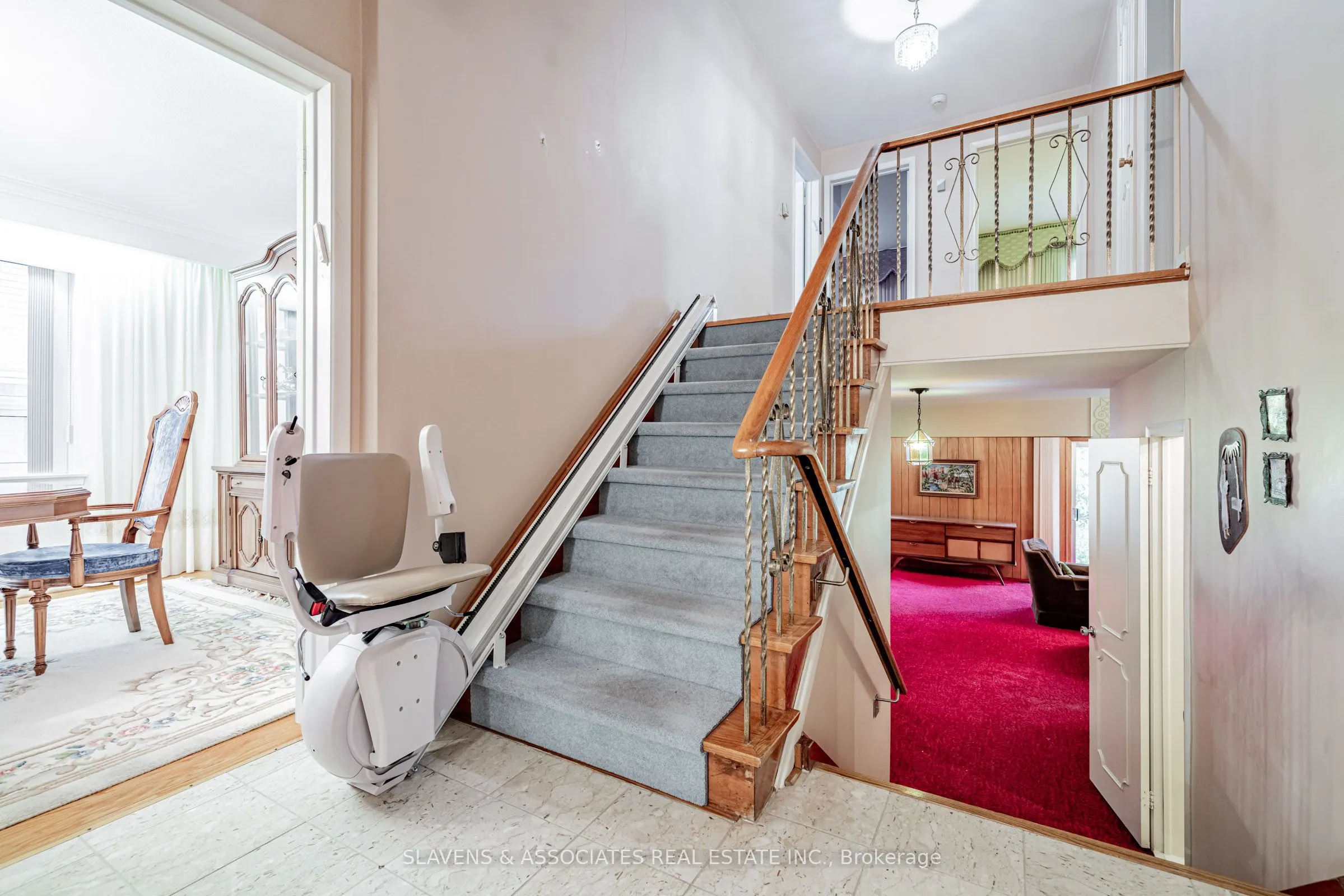 84 Charlton Boulevard