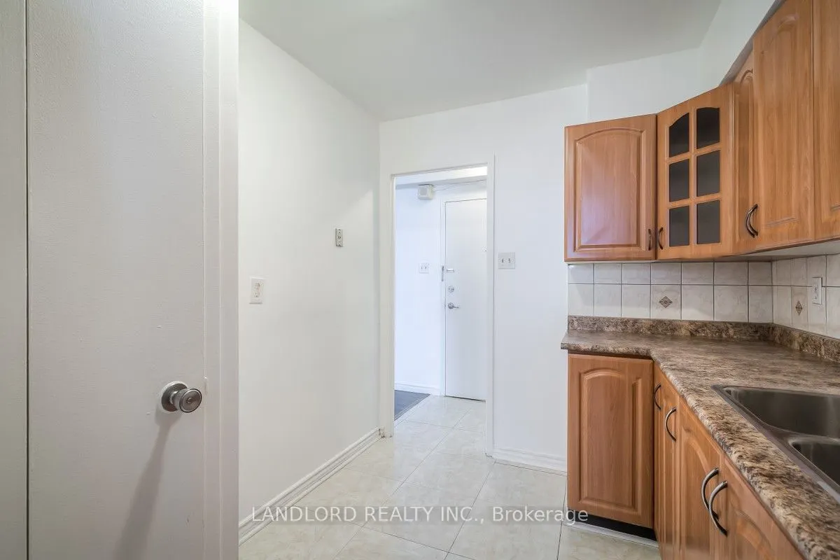 1350 York Mills Road, #1802