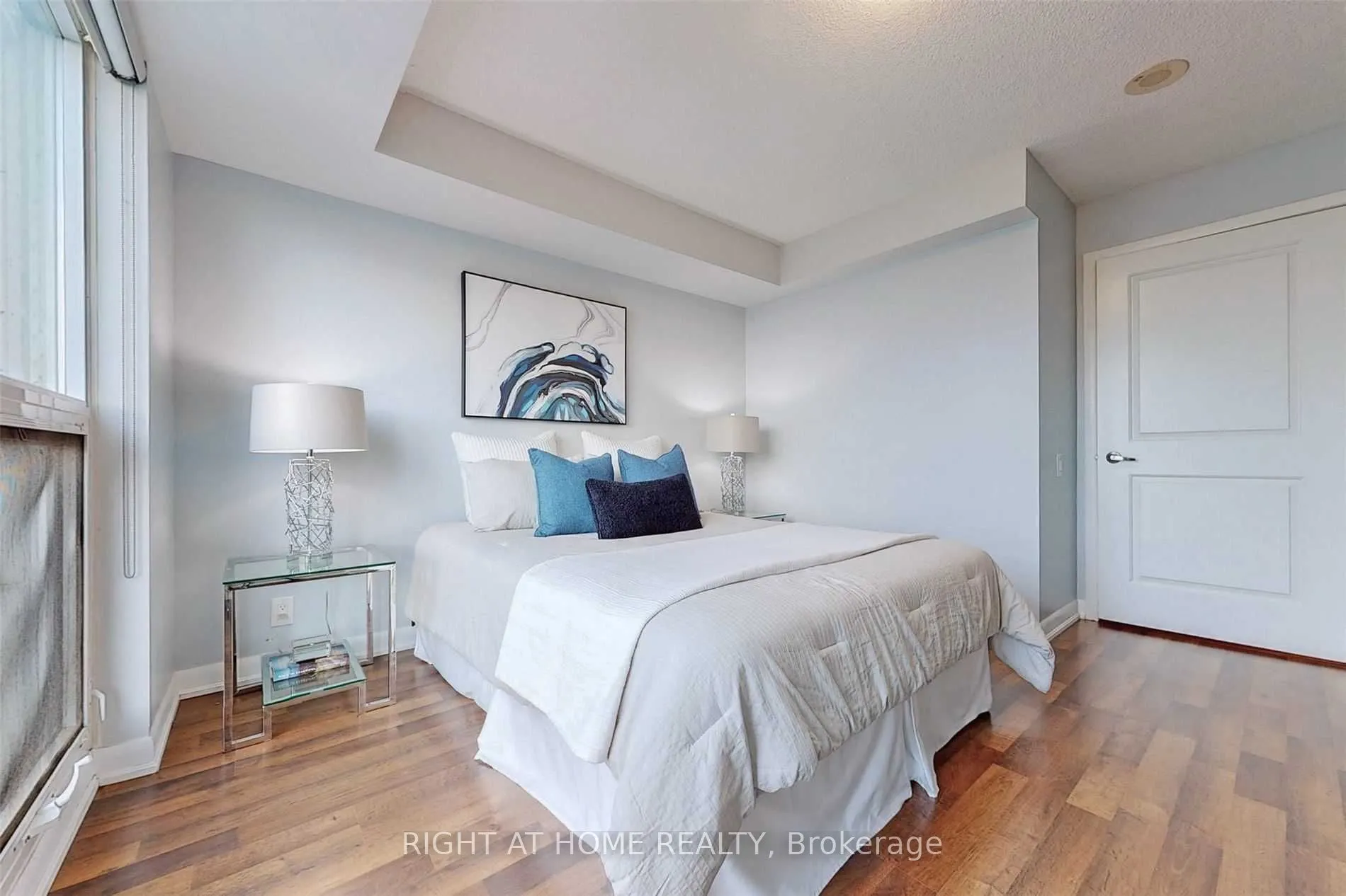 17 Anndale Drive, #2215