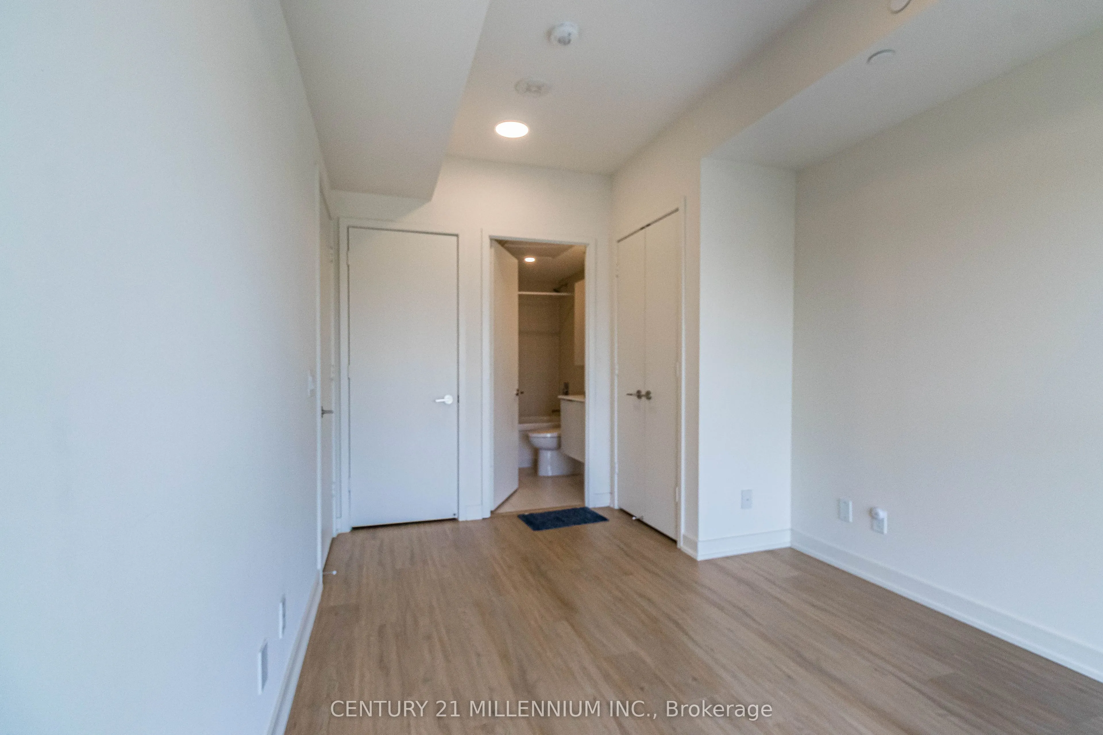 10 Deerlick Court, #606