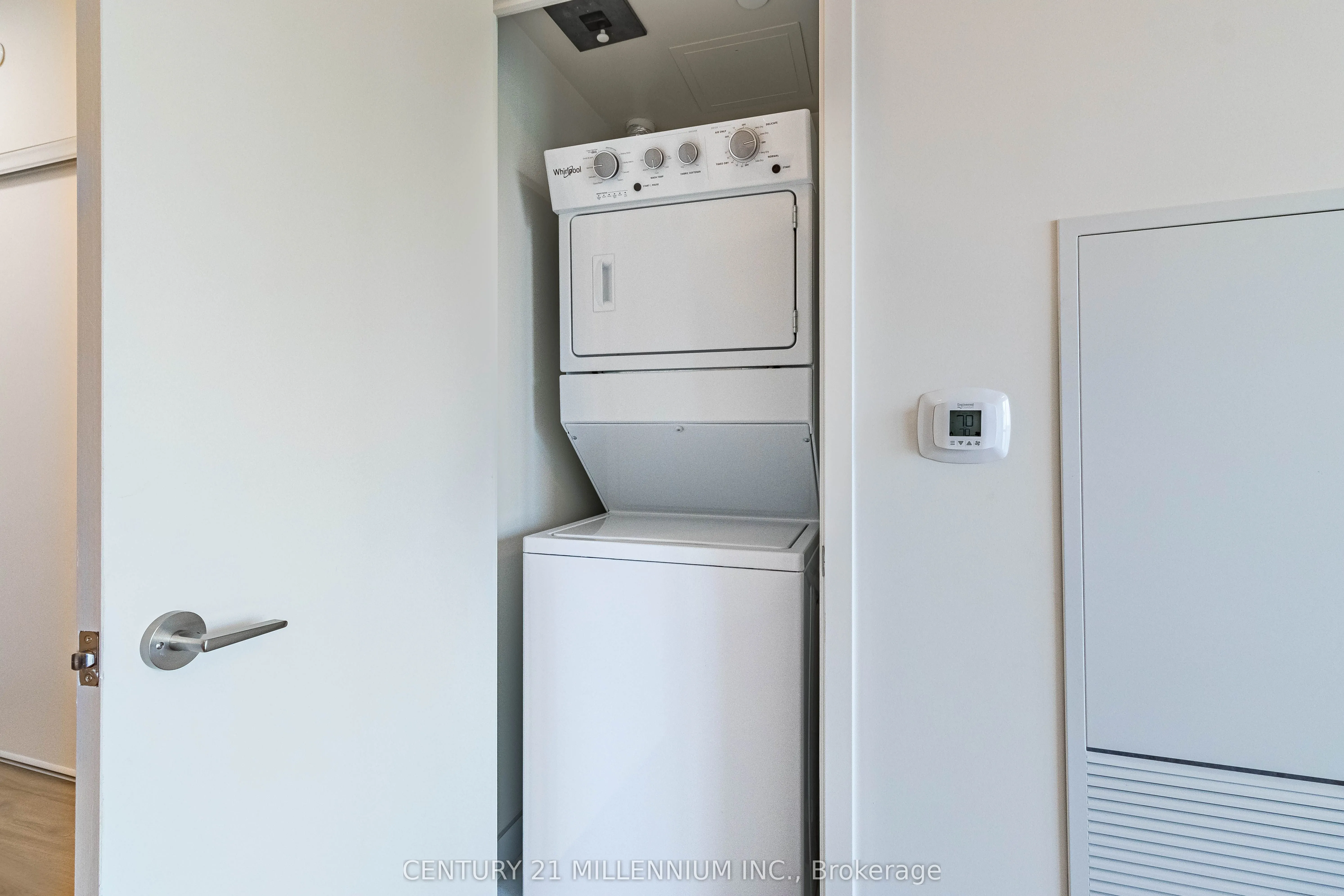 10 Deerlick Court, #606