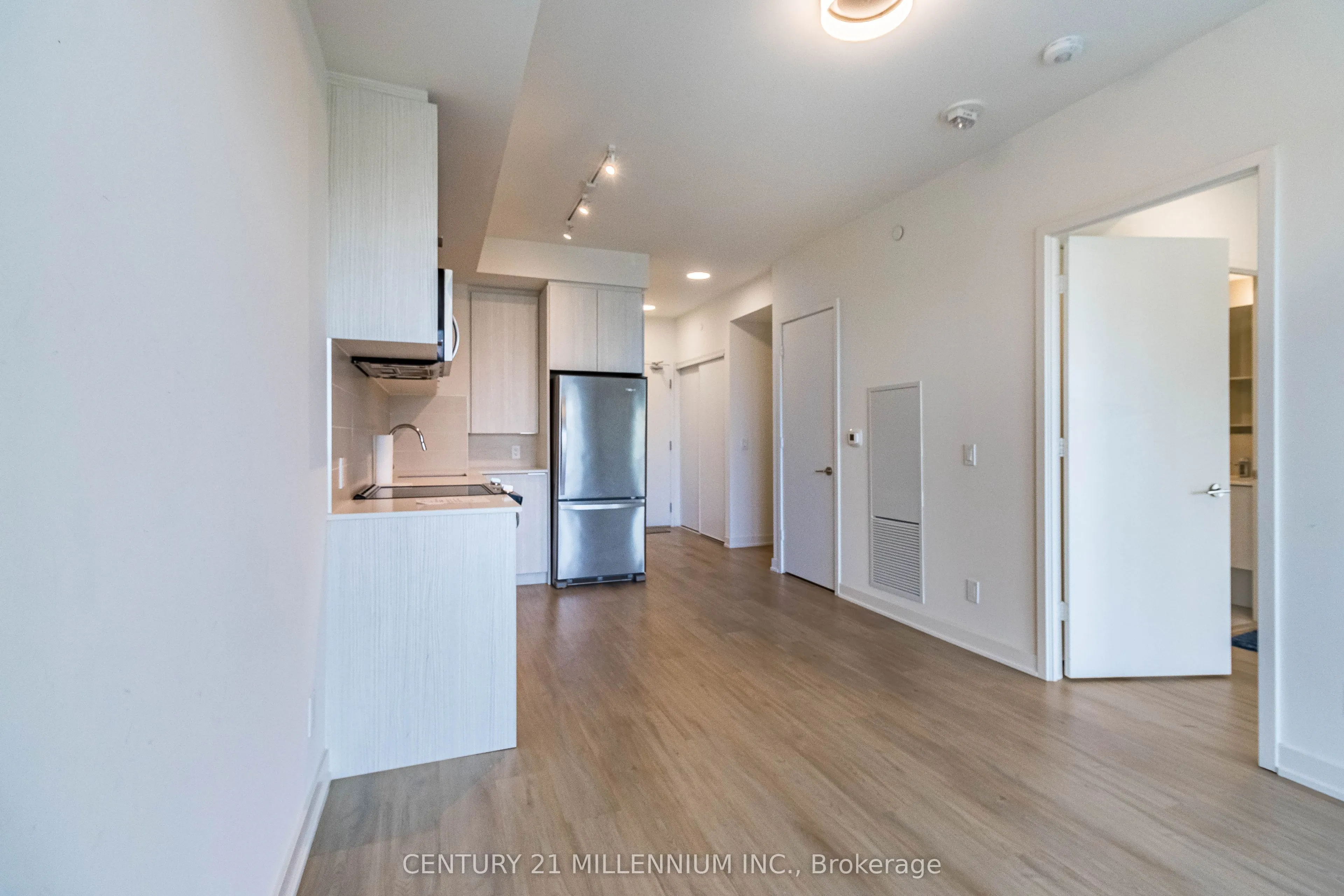 10 Deerlick Court, #606