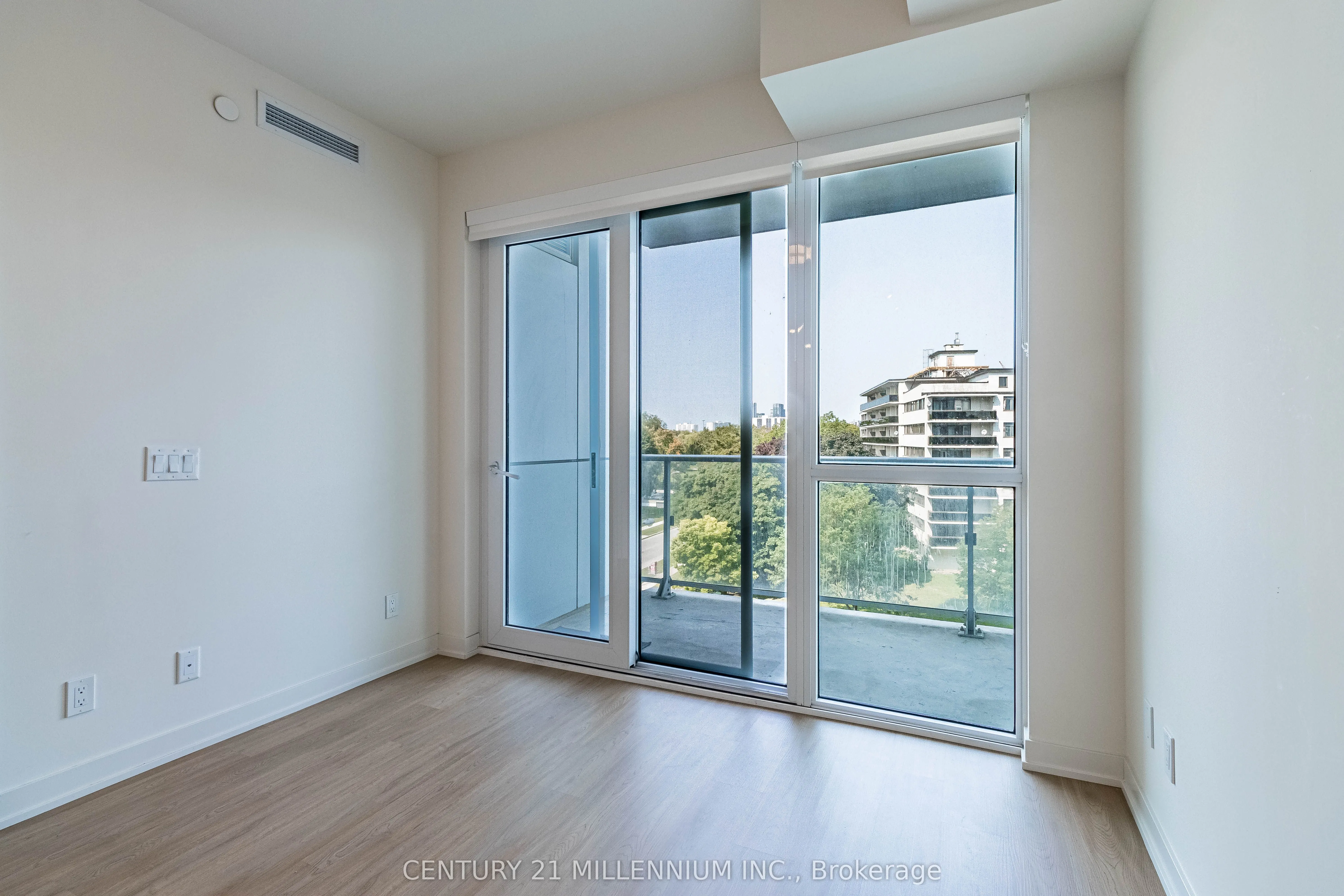 10 Deerlick Court, #606