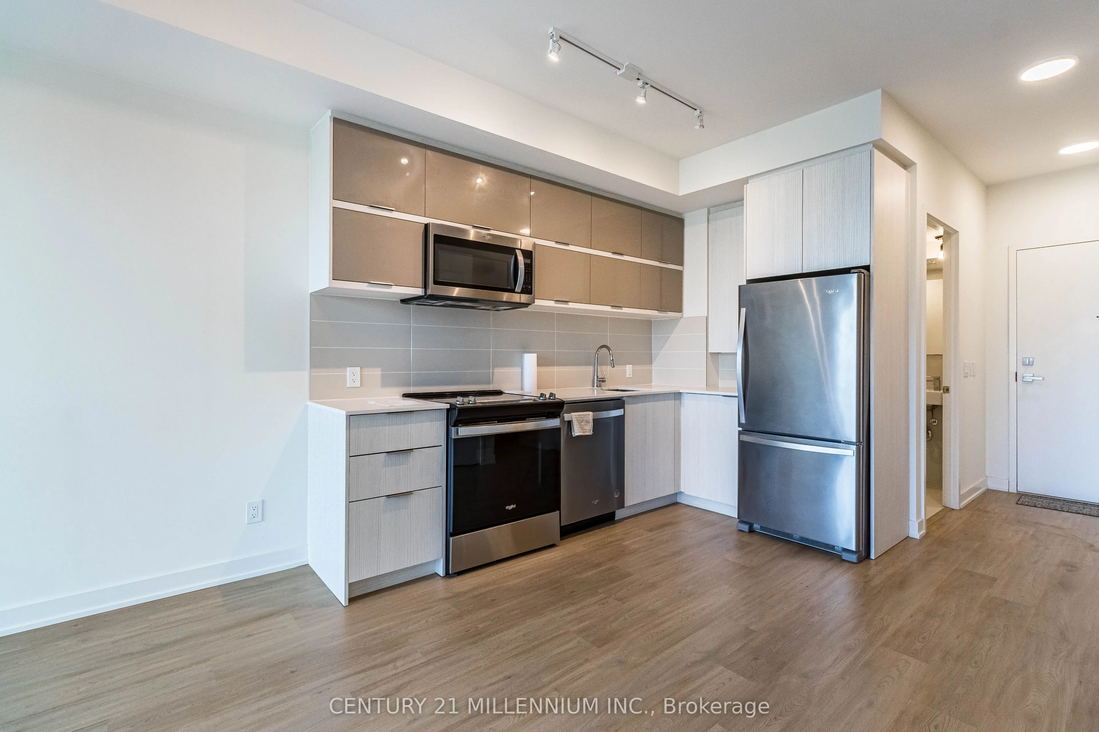 10 Deerlick Court, #606