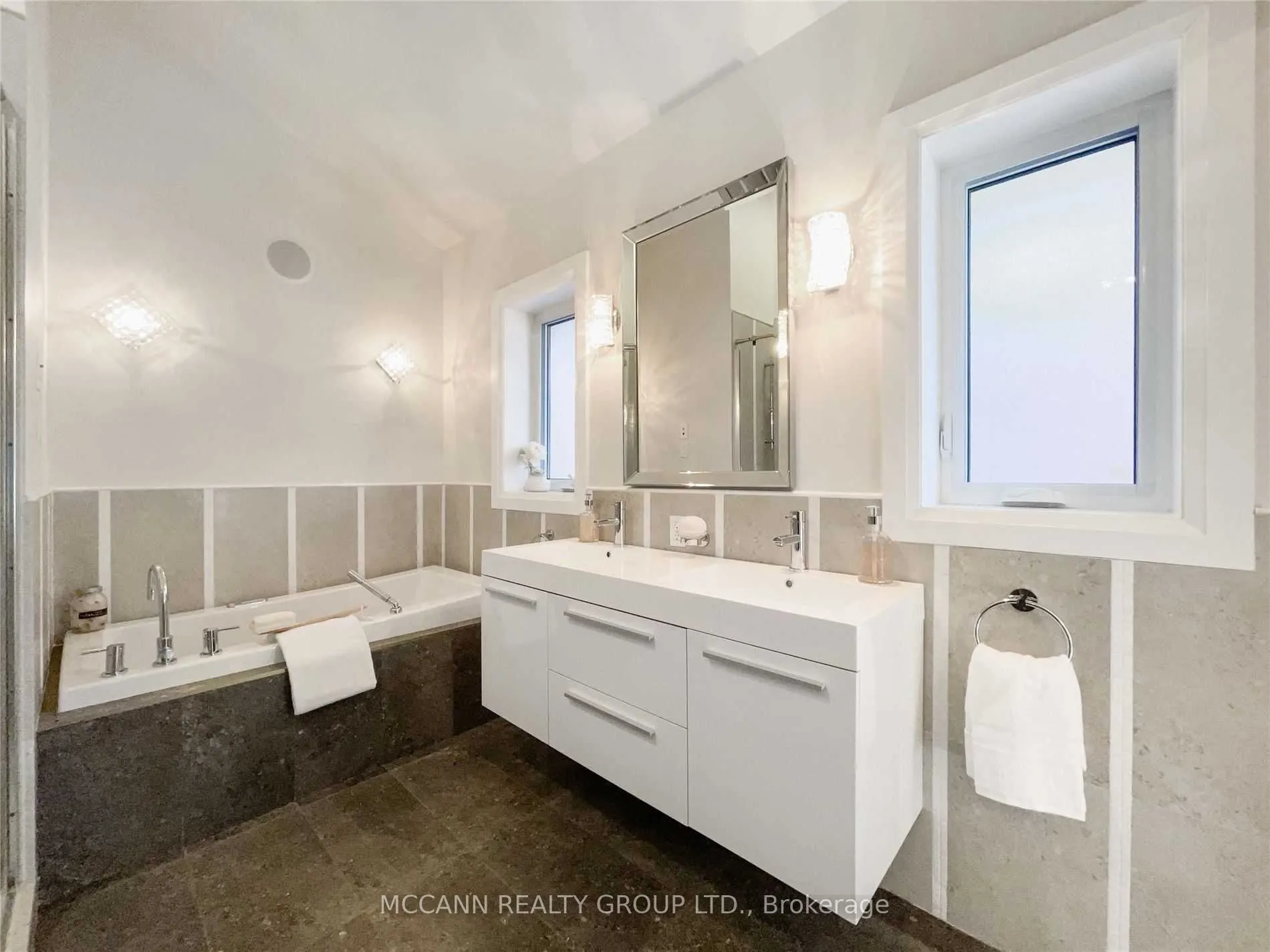 68 Whittaker Crescent