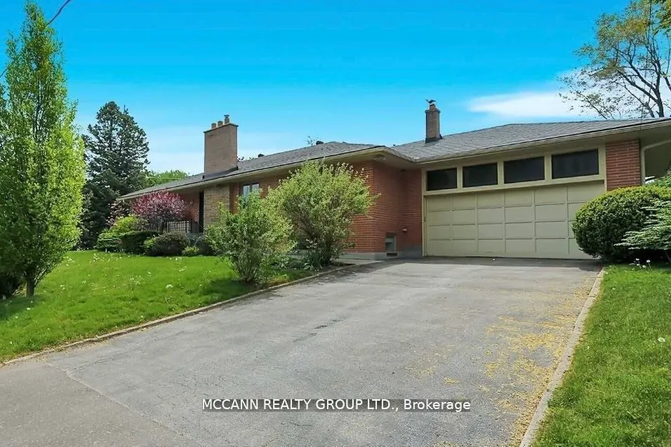 68 Whittaker Crescent