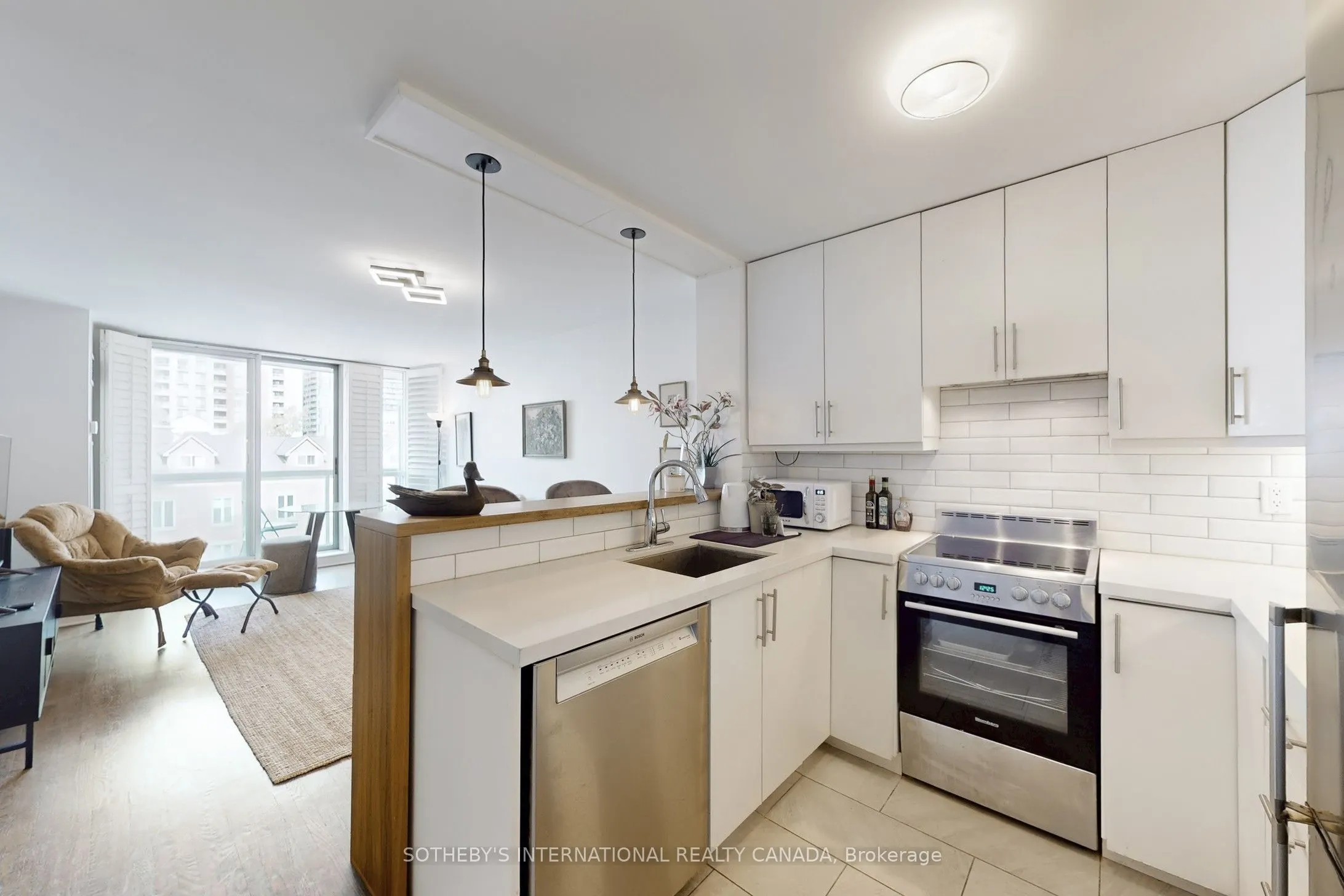 109 Front Street E, #501