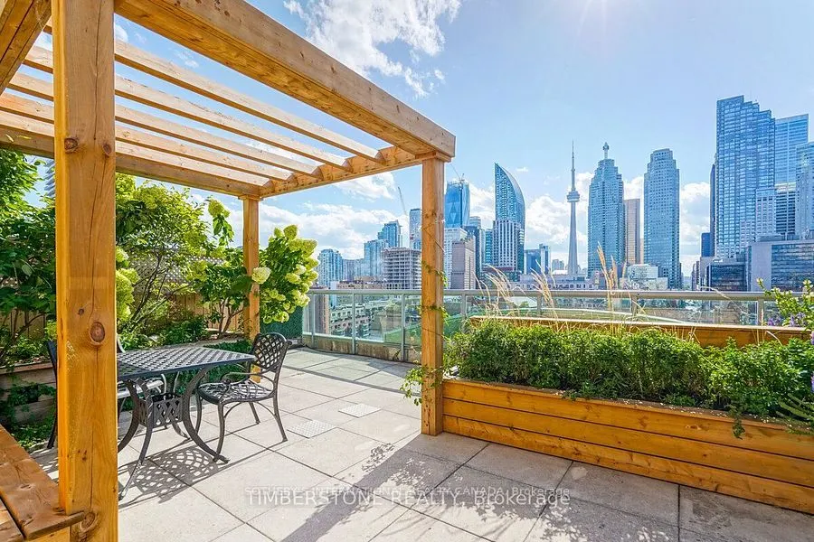 109 Front Street E, #501