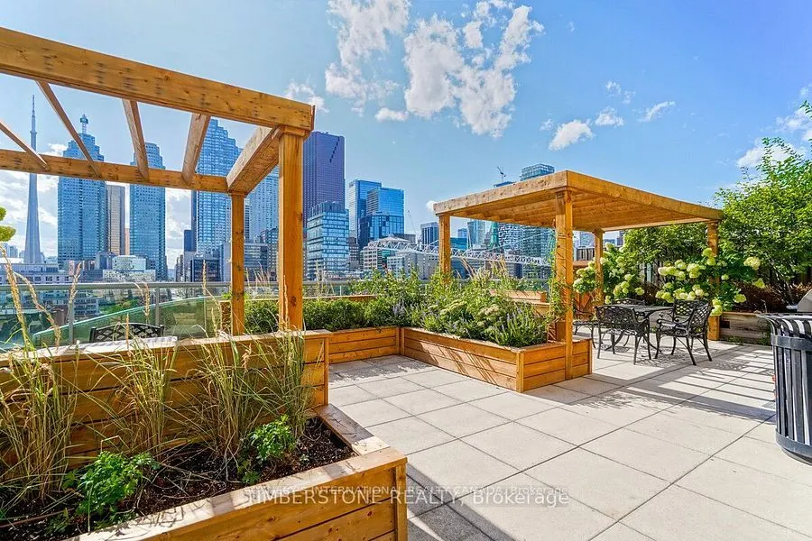 109 Front Street E, #501