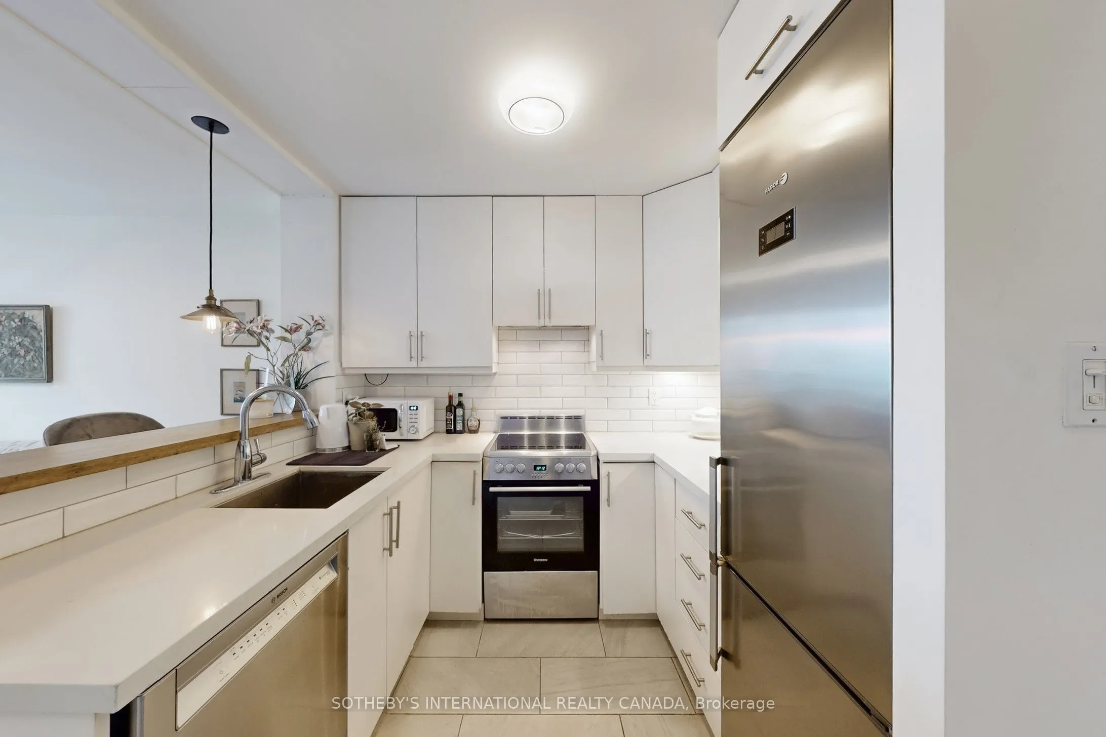 109 Front Street E, #501