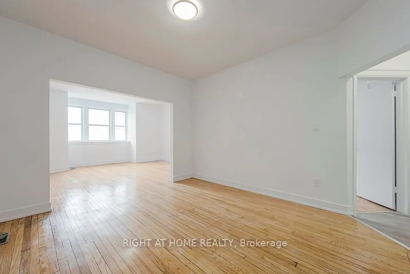 723 Bloor Street W, #D