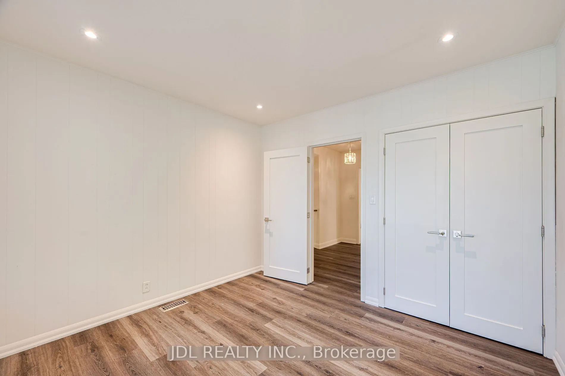 537 Blythwood Road