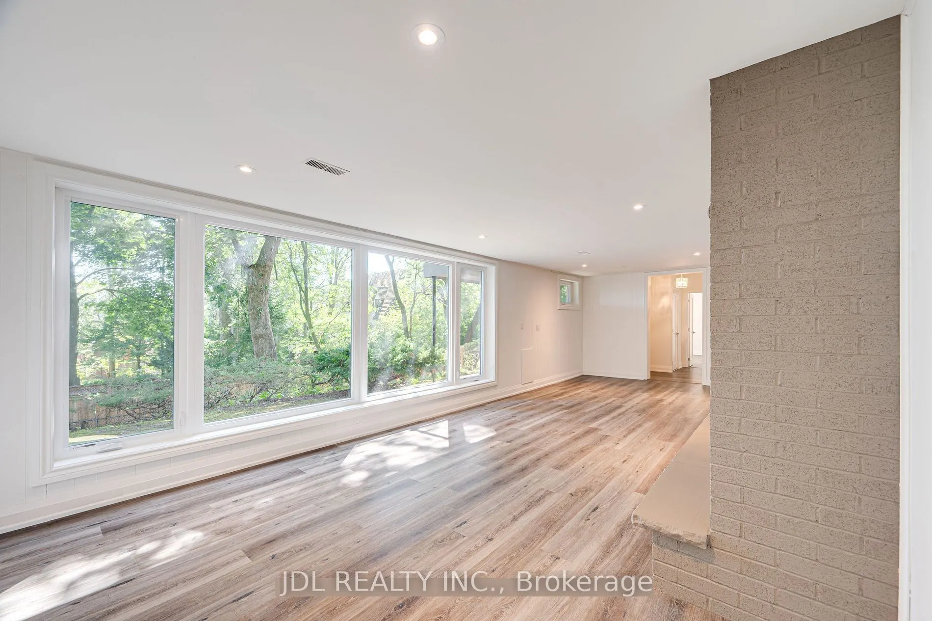 537 Blythwood Road