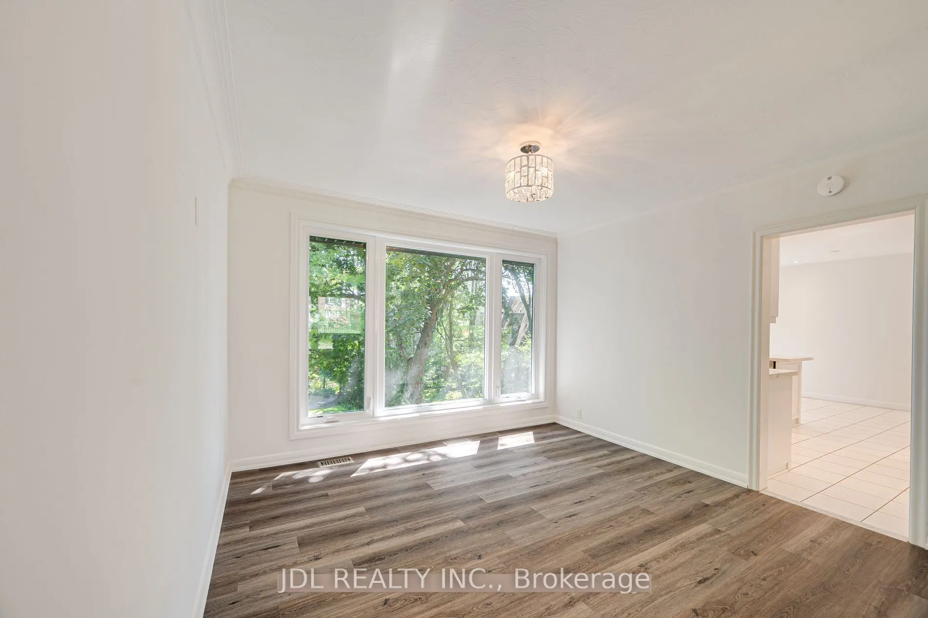 537 Blythwood Road