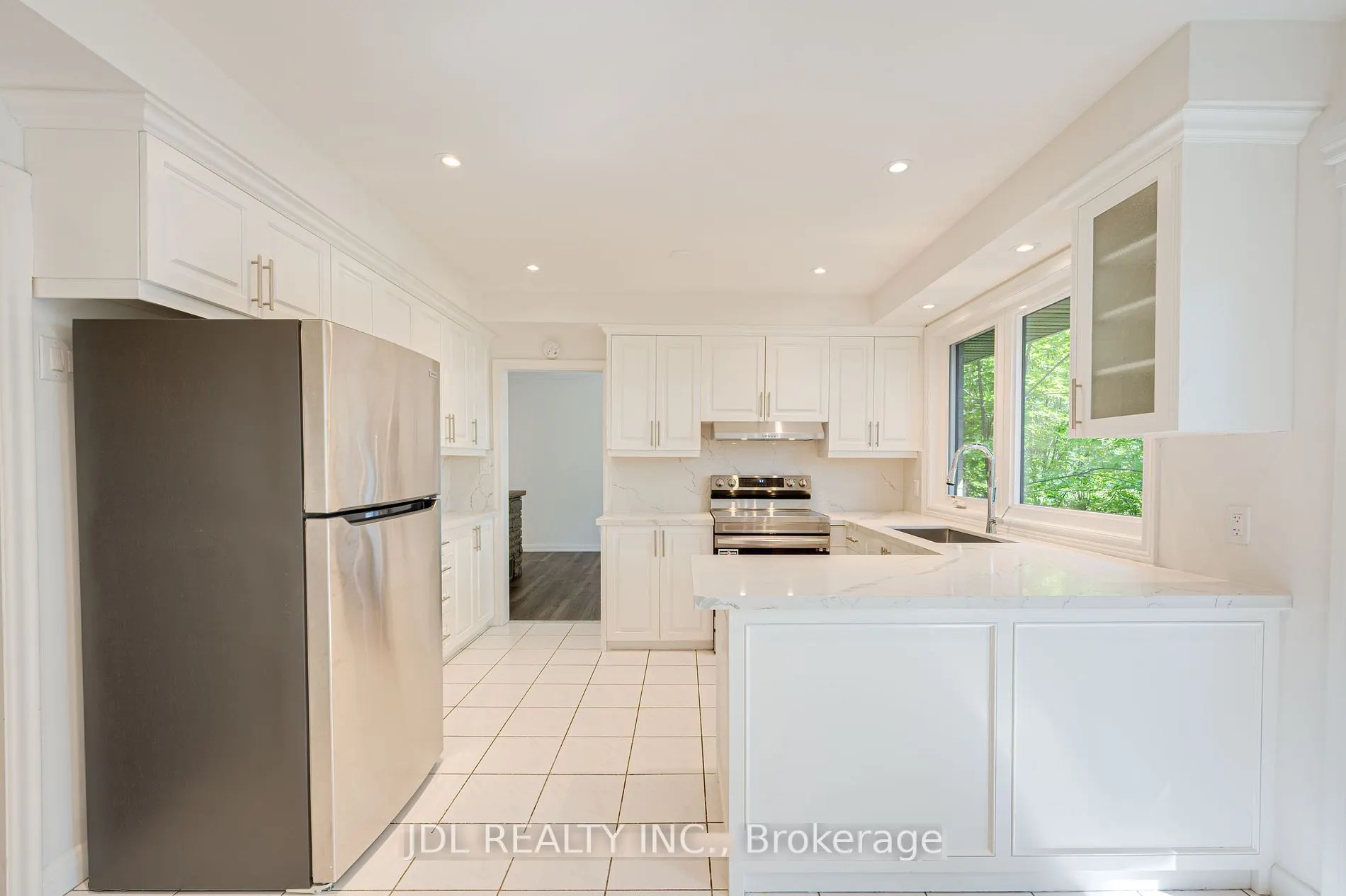 537 Blythwood Road