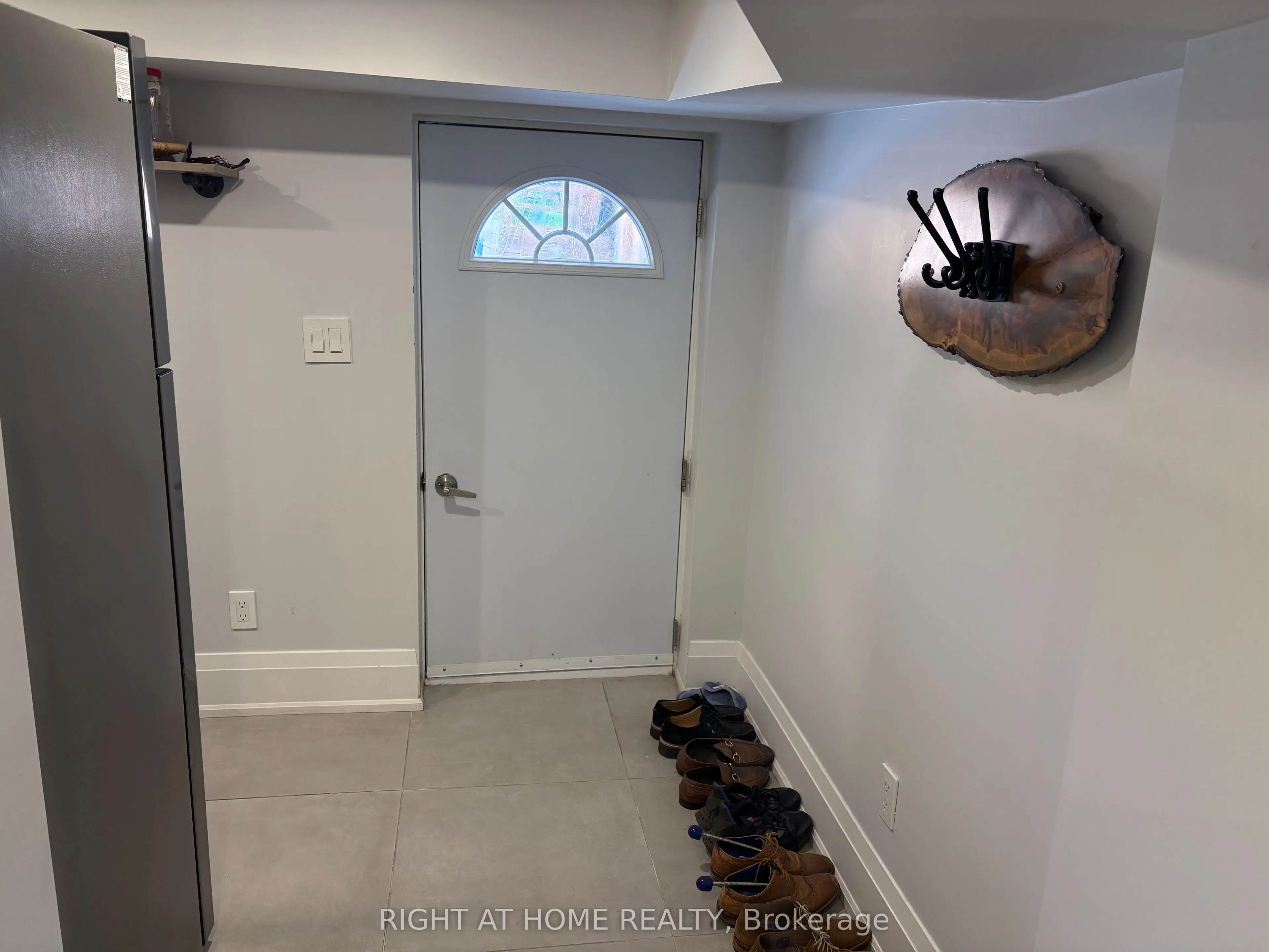 39 Amherst Avenue, #Lower