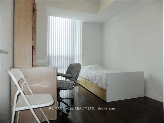 62 Forest Manor Road, #611