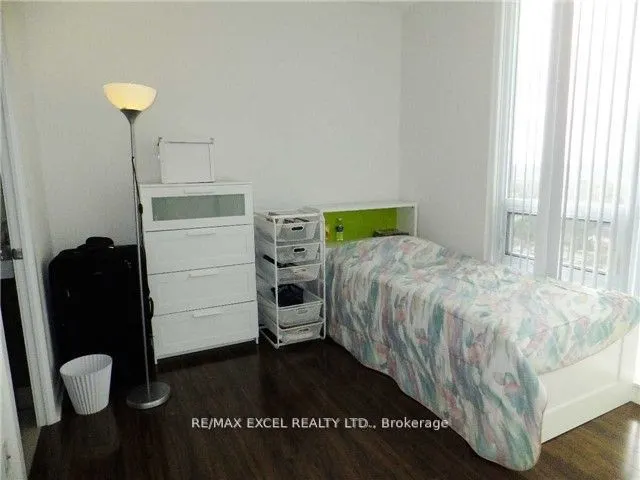 62 Forest Manor Road, #611