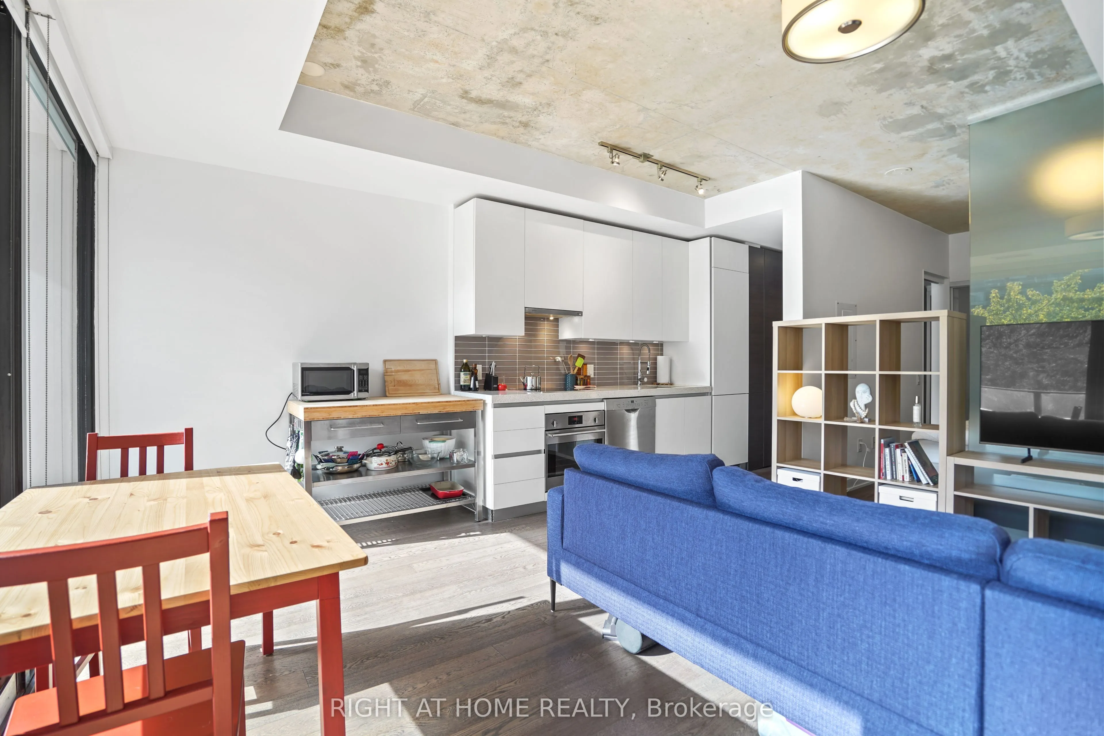 629 King Street W, #513