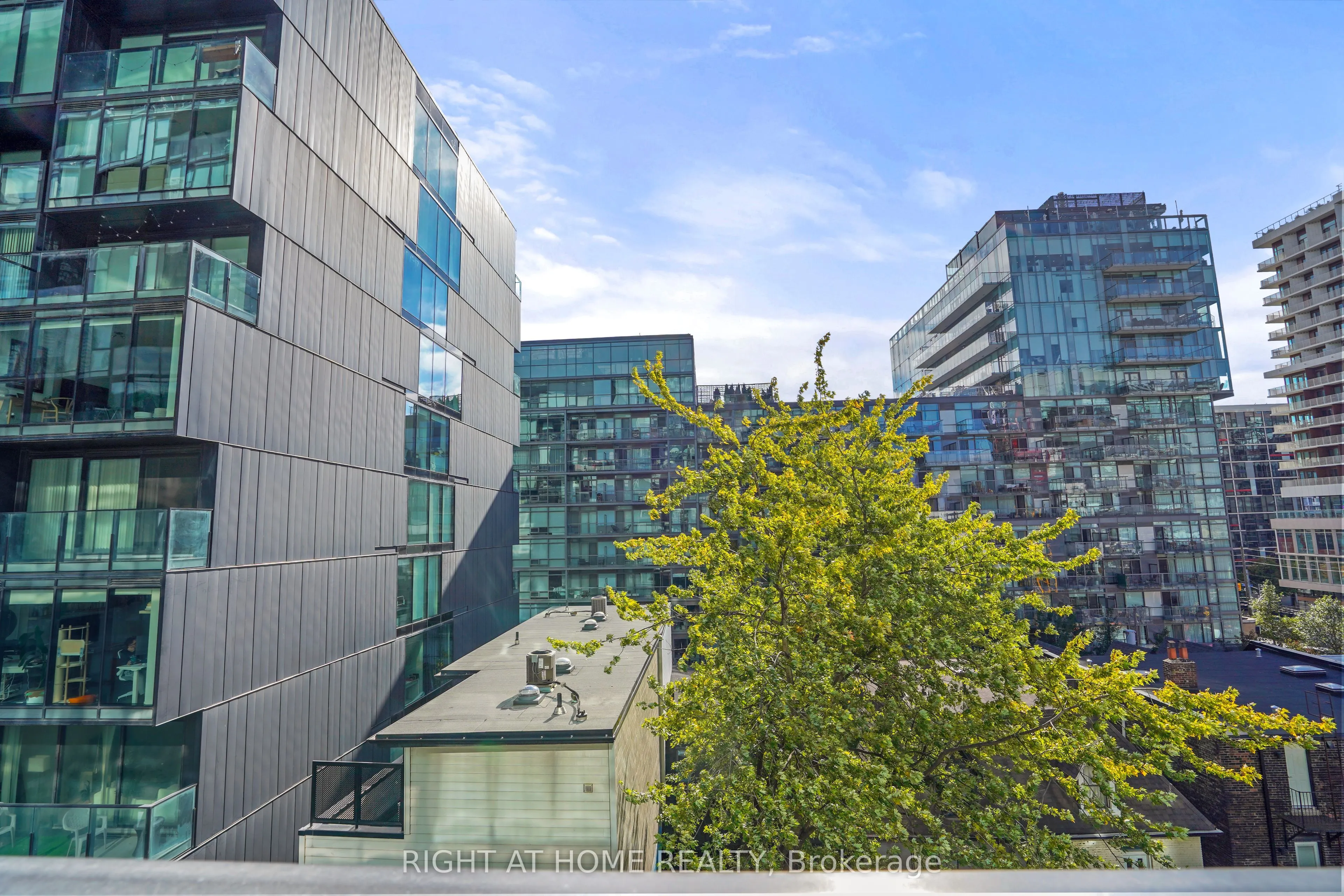 629 King Street W, #513