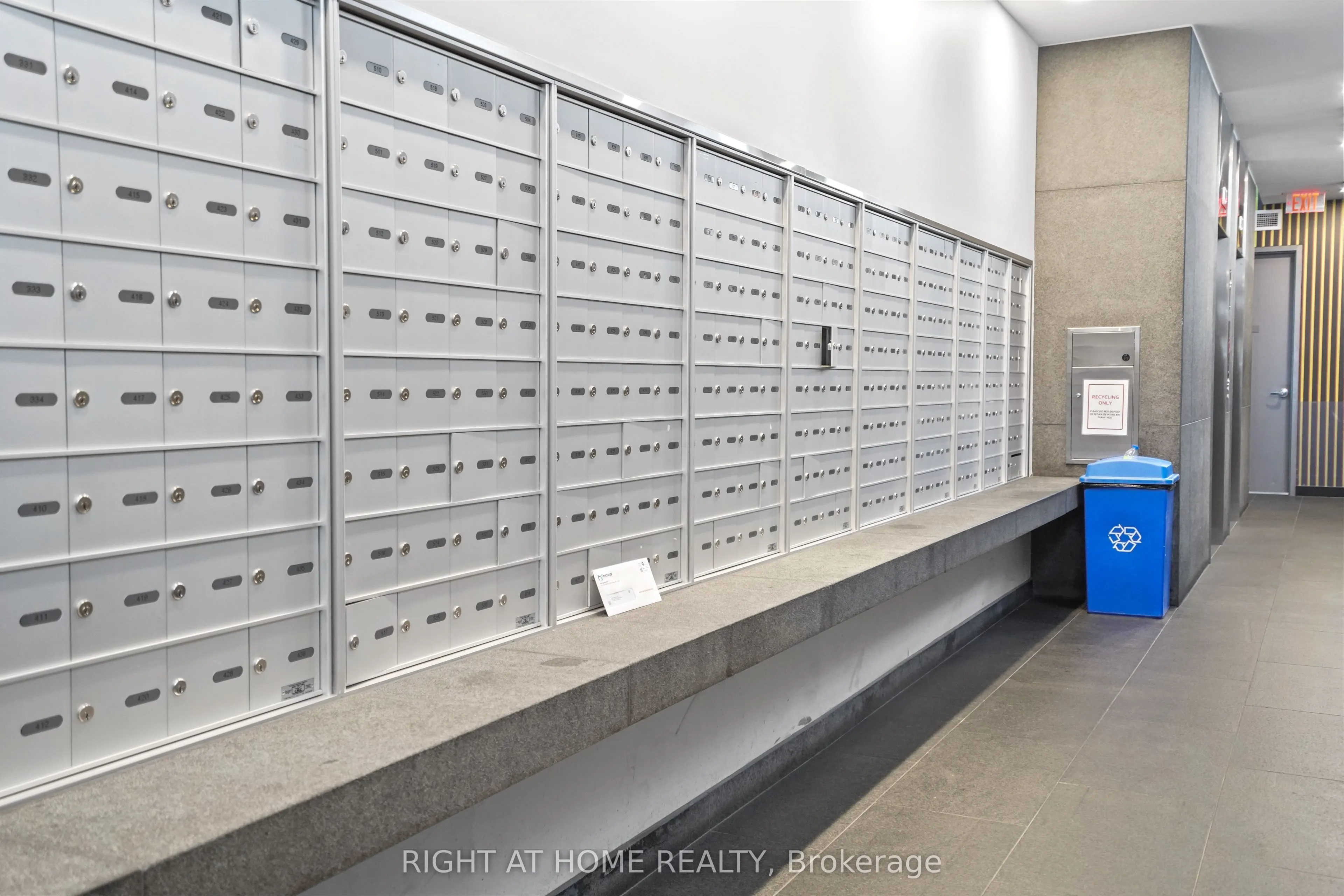 629 King Street W, #513